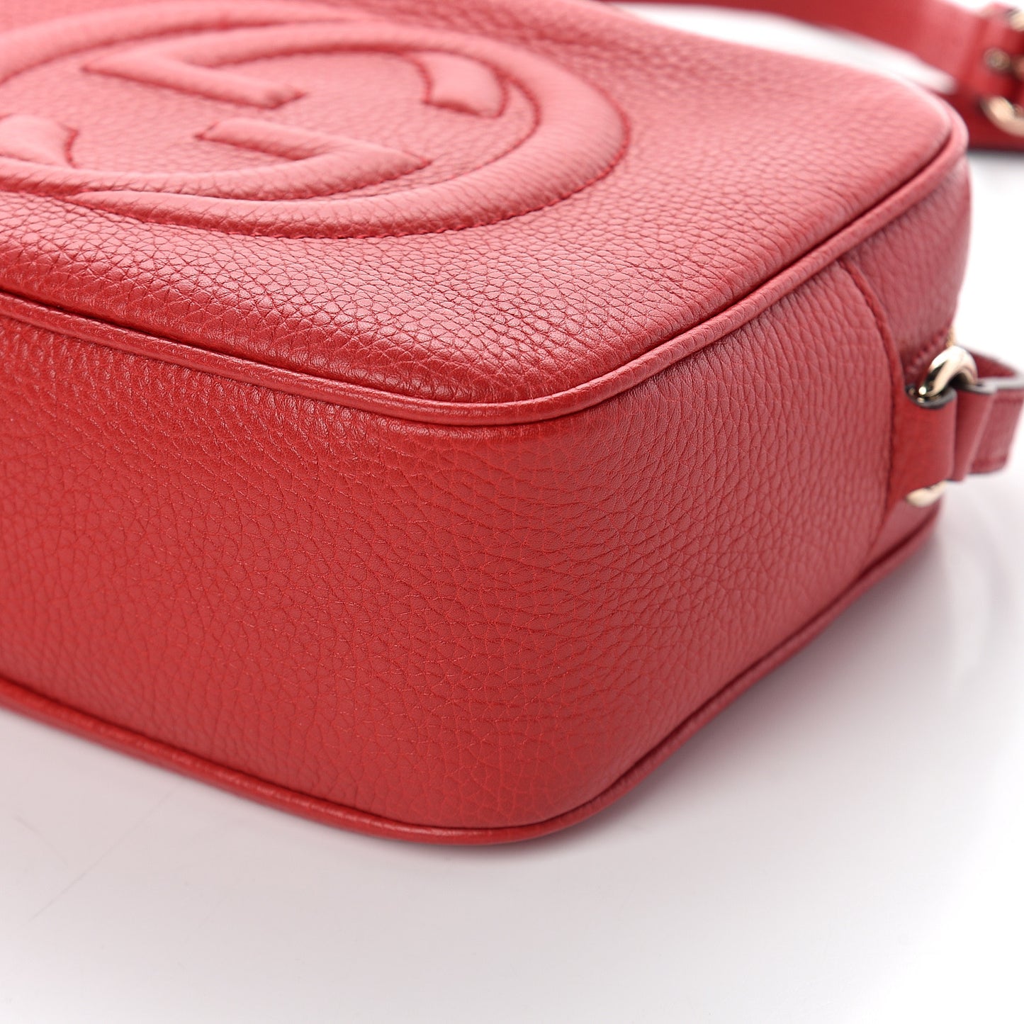 Pebbled Calfskin Small Soho Disco Bag Tabasco Red