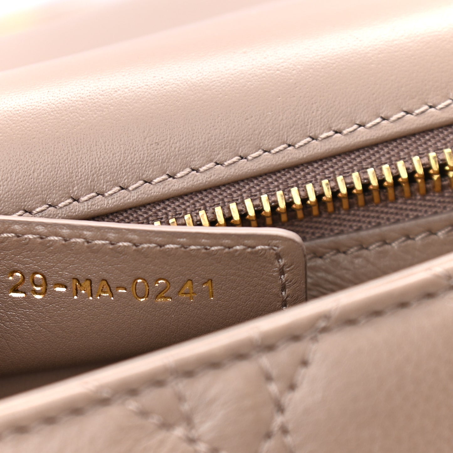 Lambskin Cannage Medium Caro Bag Warm Taupe