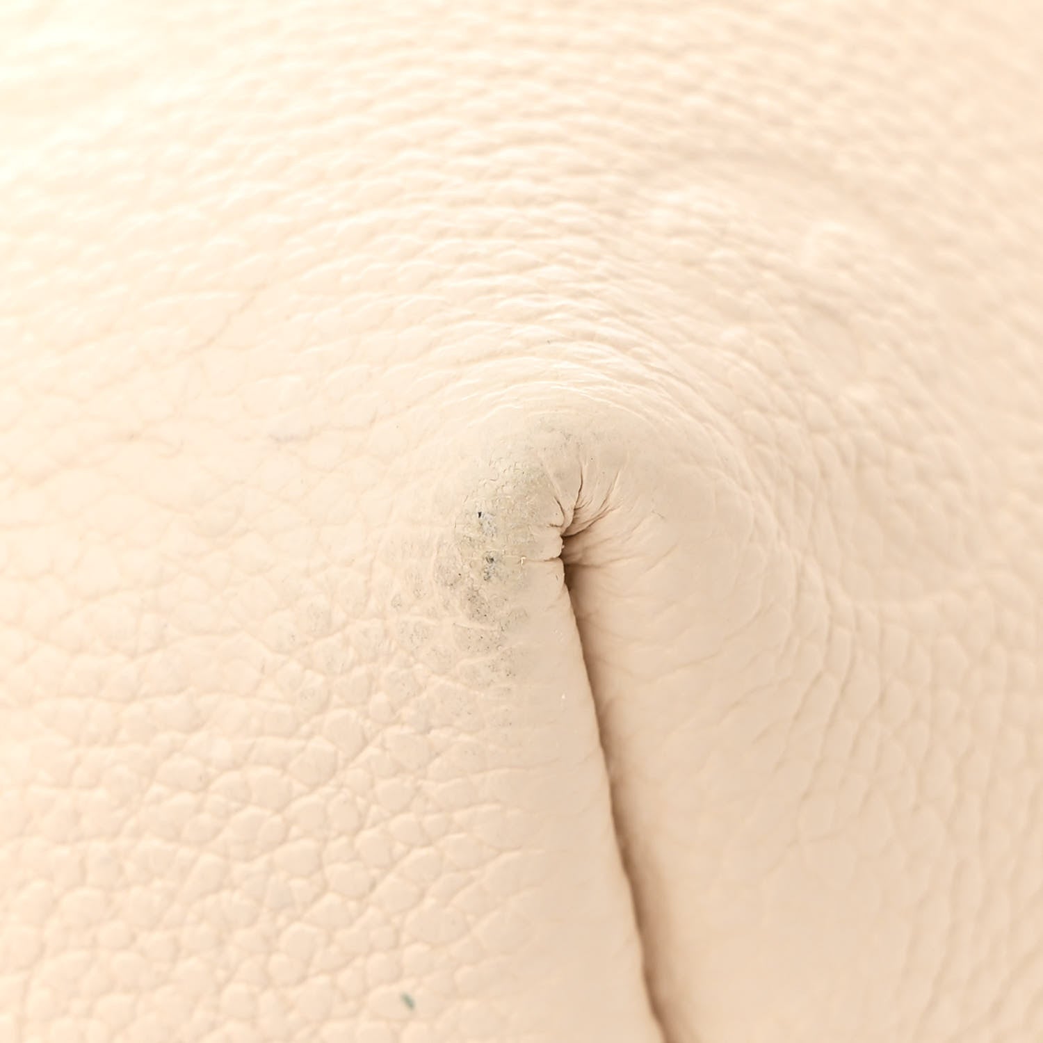 Louis Vuitton Empreinte Montsouris PM Creme 10 of 10