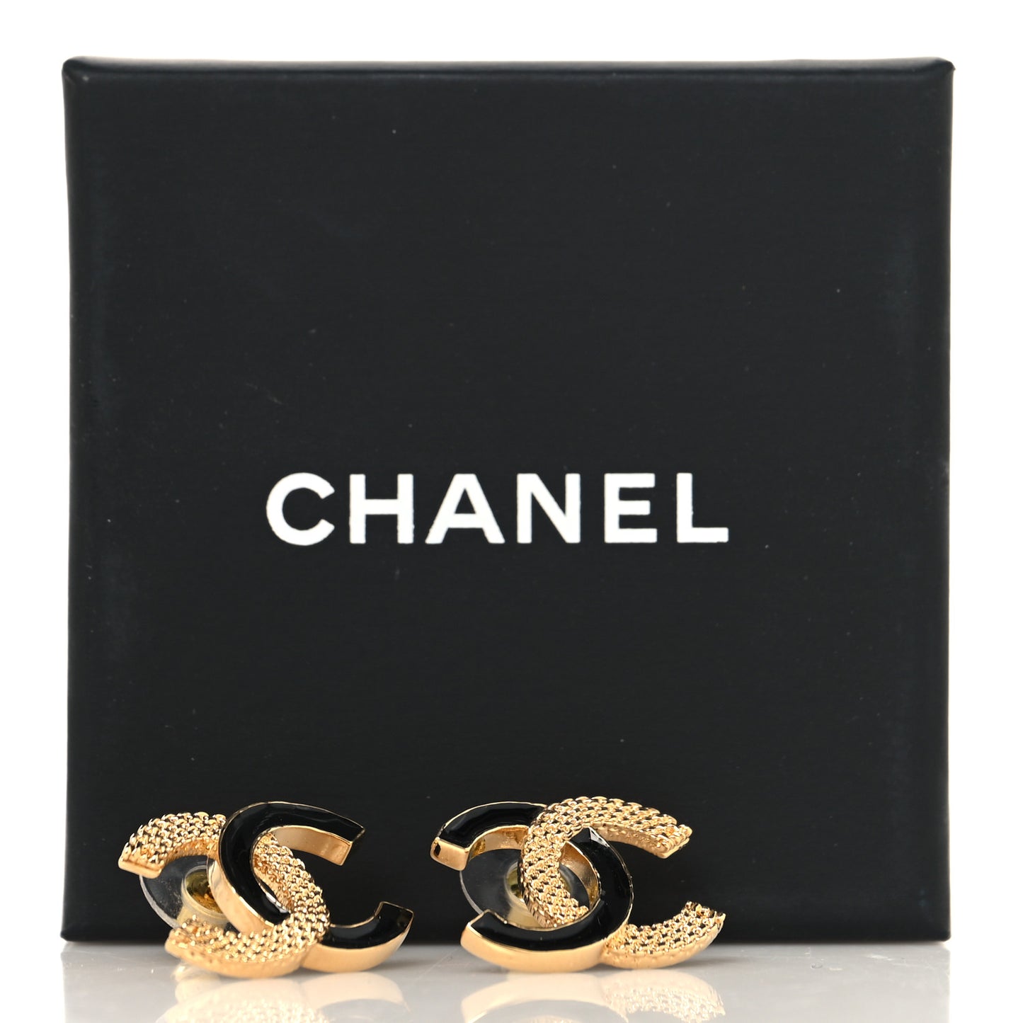 Enamel CC Textured Earrings Black Gold