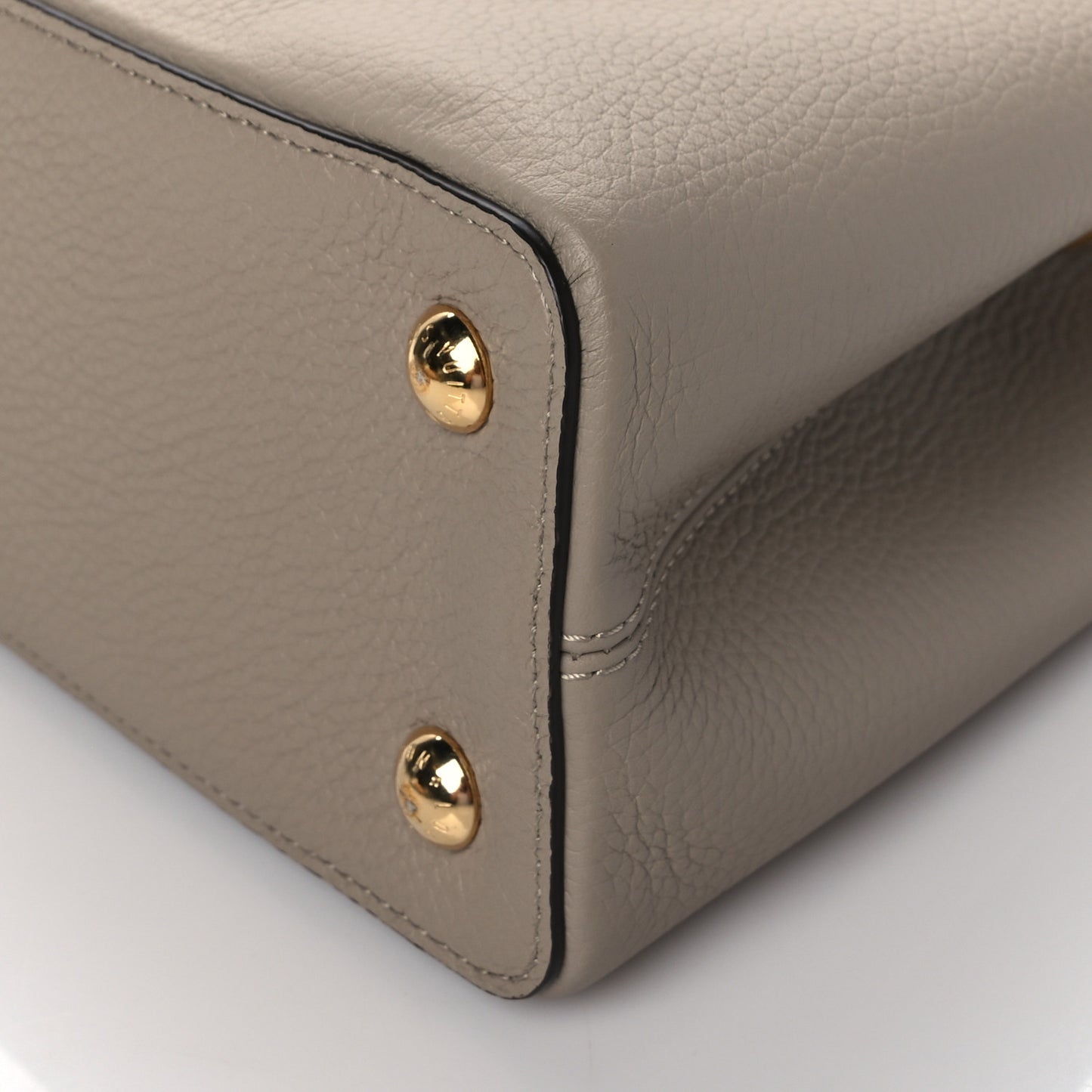 Taurillon Capucines PM Galet