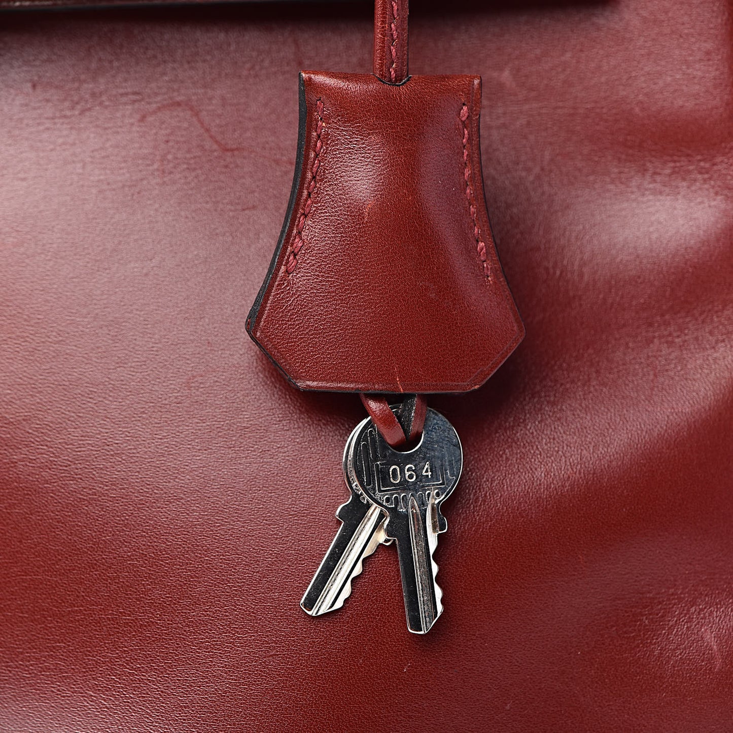 Box Kelly Retourne 28 Rouge H