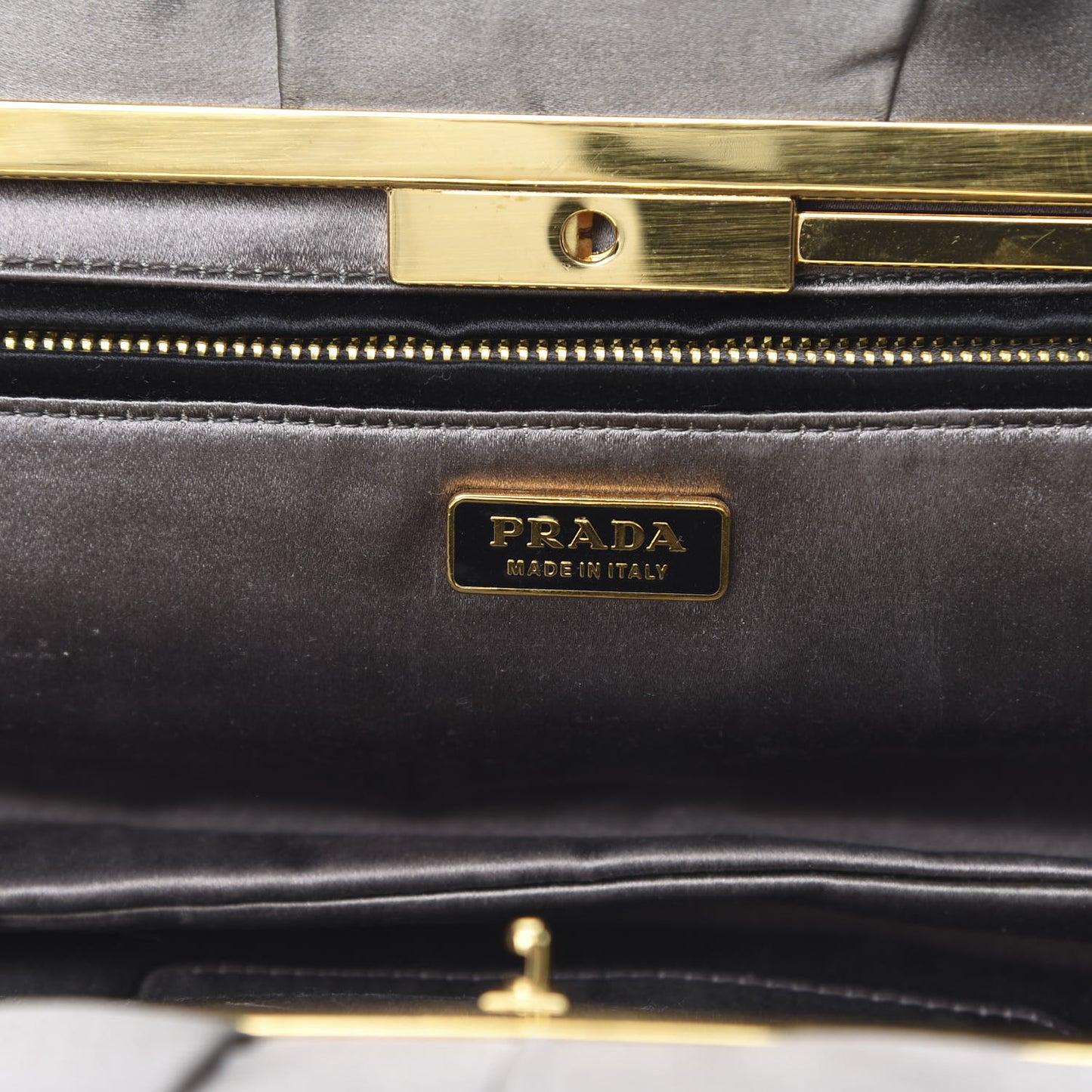 Satin Clutch Fumo