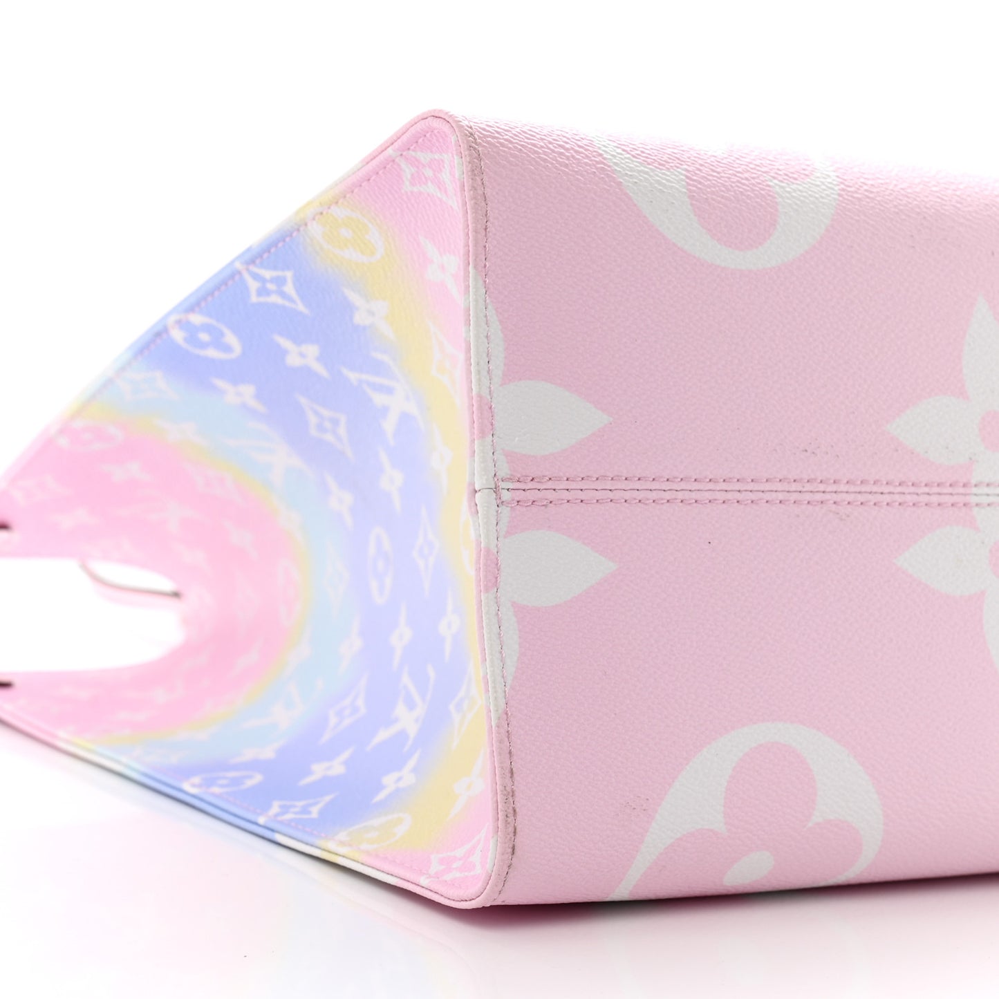 Monogram Escale Onthego GM Pastel