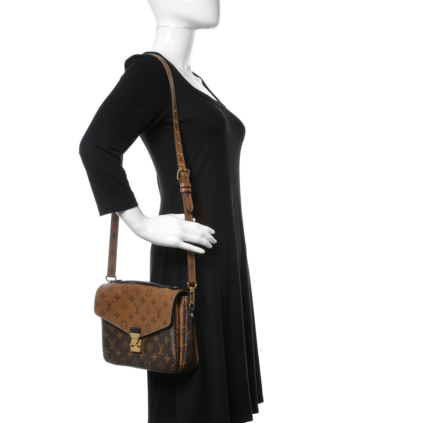 Reverse Monogram Pochette Metis