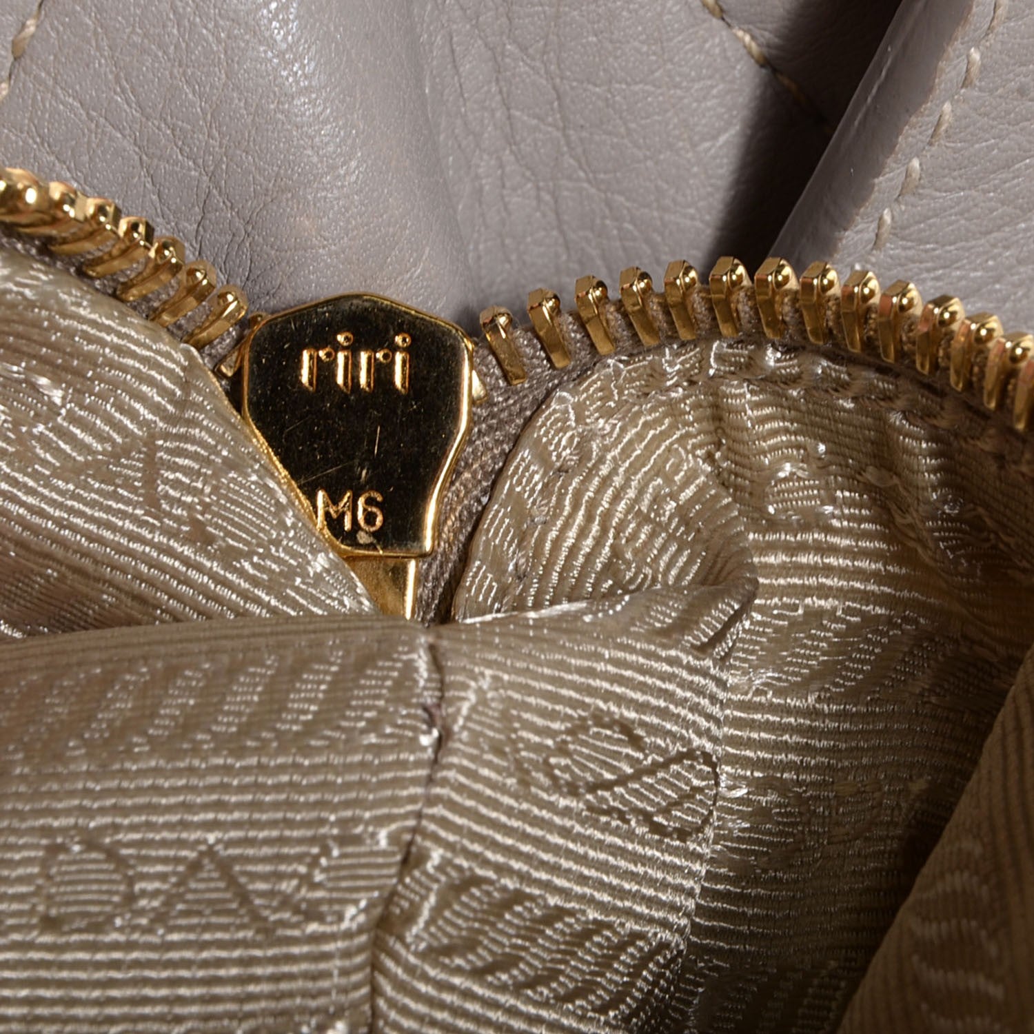 Prada Vitello Daino Tote Argilla 7 of 11