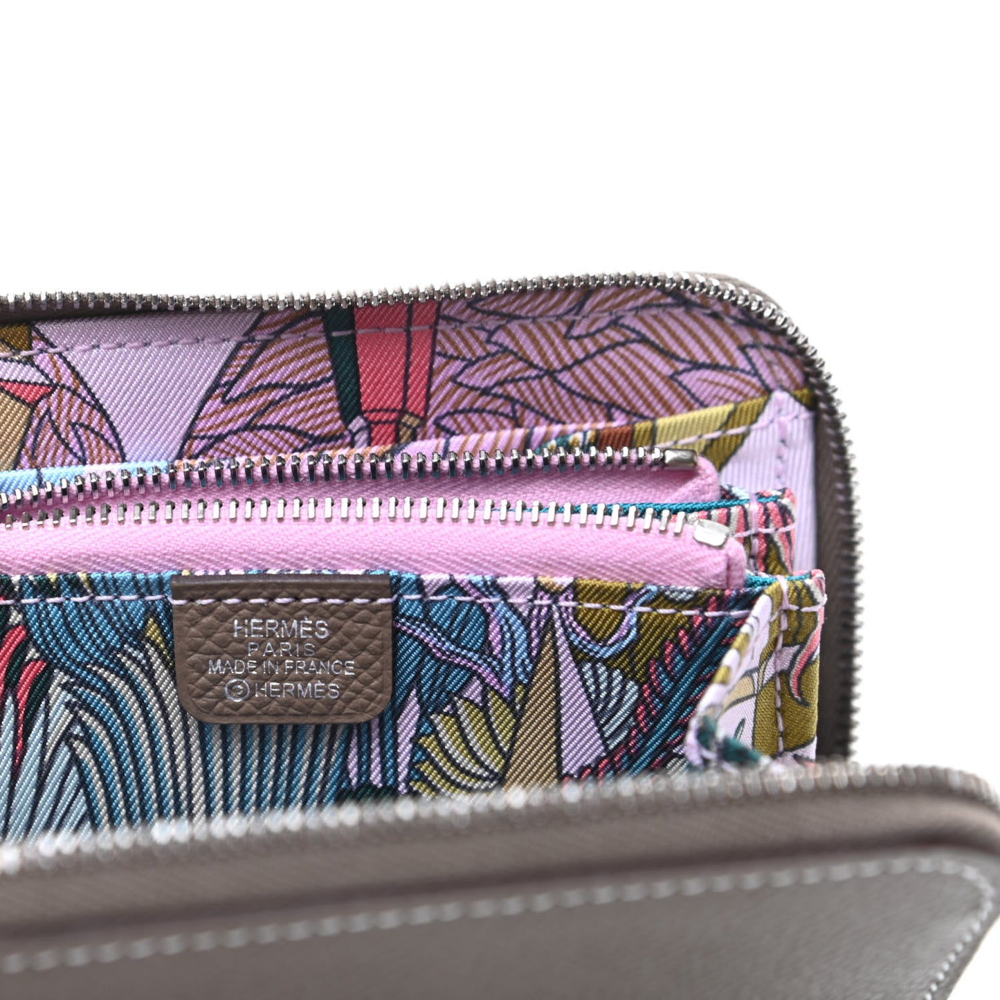 Epsom Silk'in Compact Wallet Etoupe