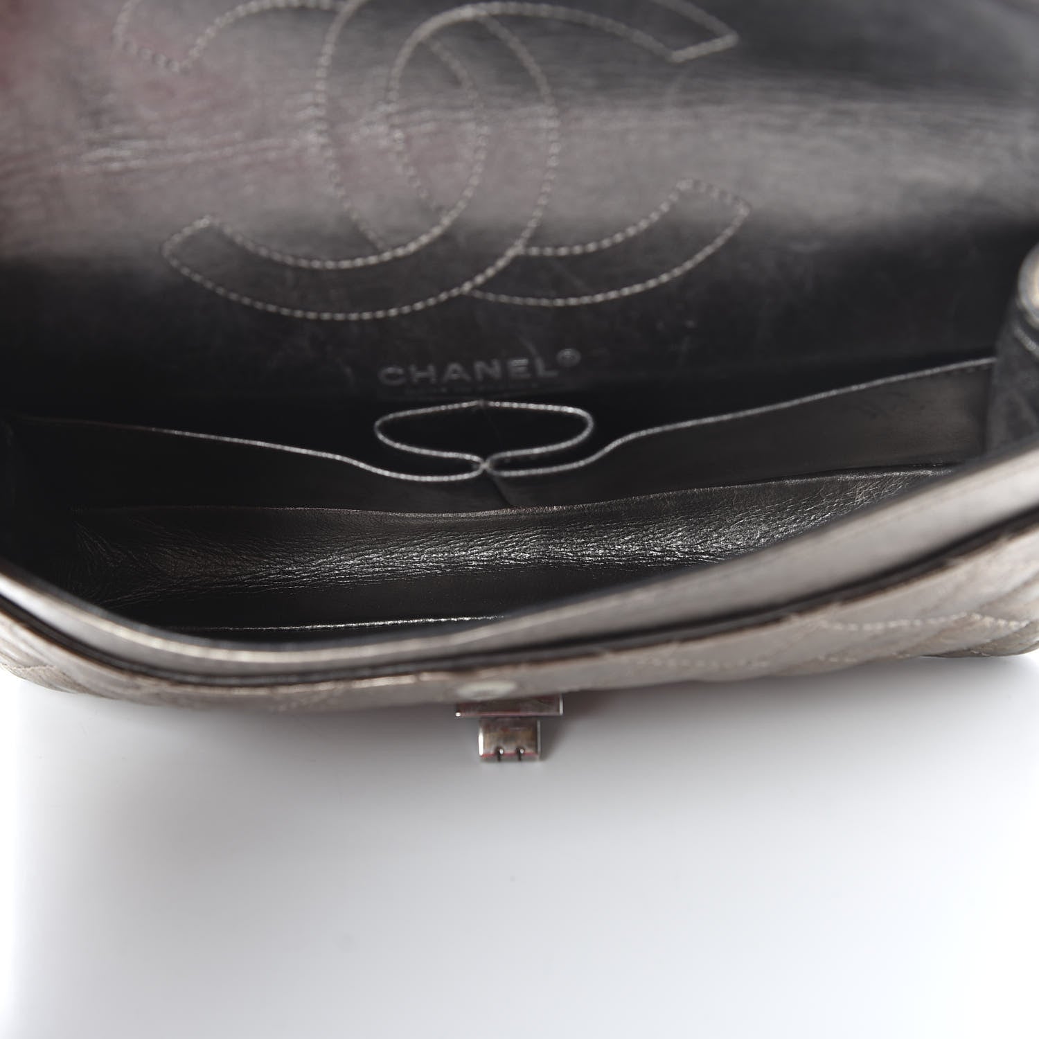 Chanel Metallic Aged Calfskin 2.55 Reissue 225 Flap Dark Silver 5 of 12