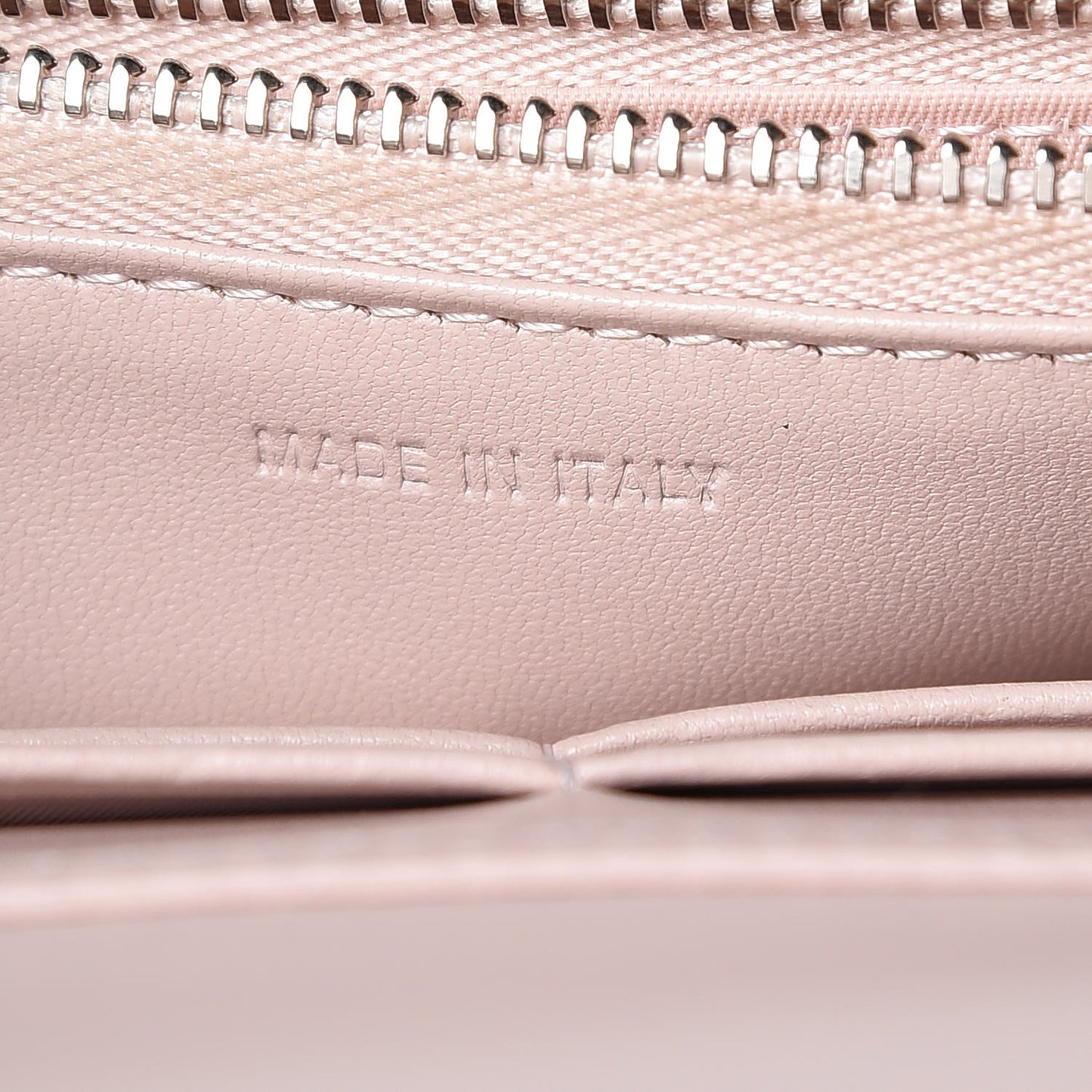 Grained Calfskin Diorama Wallet on Chain Pouch Rose Poudre