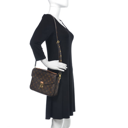 Louis Vuitton Monogram Pochette Metis 2 of 10