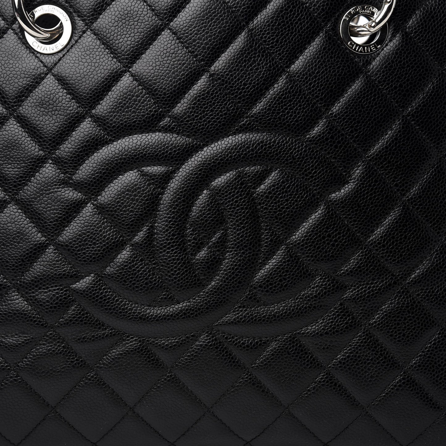 Caviar Quilted XL Grand Shopping Tote GST Black