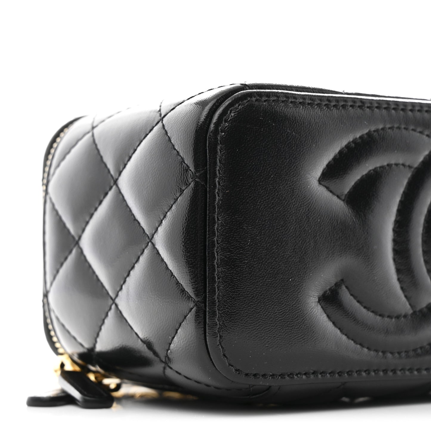 Shiny Lambskin Quilted Small Vanity Case With Chain Black
