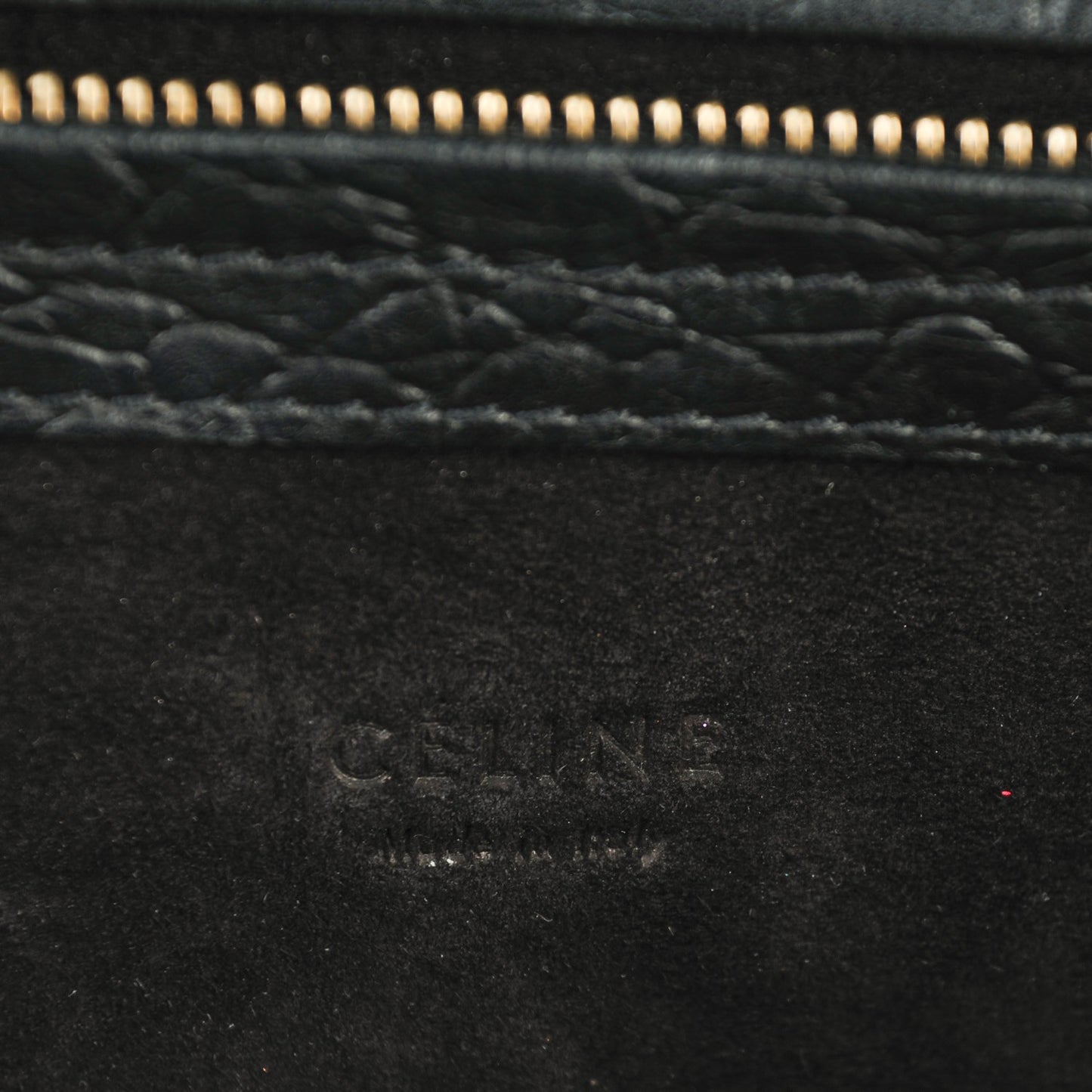 Crocodile Embossed Calfskin Medium Phantom Luggage Black