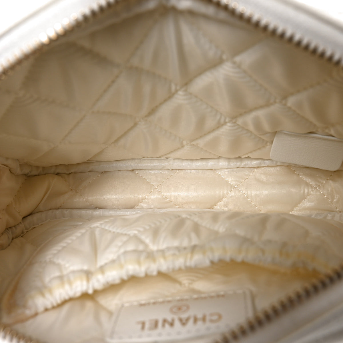 Chanel Caviar Quilted Small Curvy Pouch Cosmetic Case White 5 of 10