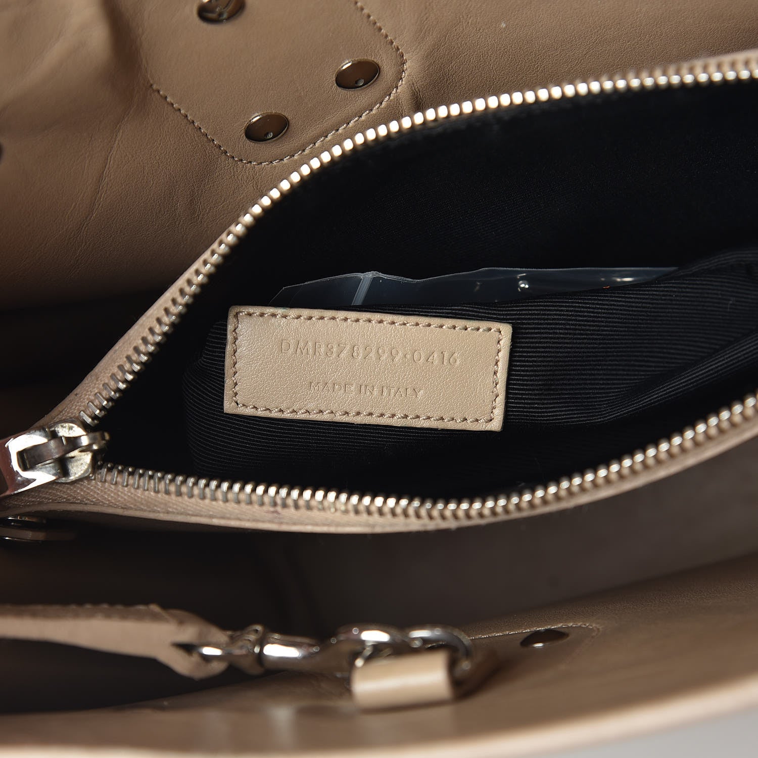 Saint Laurent Grained Calfskin Small Sac De Jour Nude Powder 7 of 37