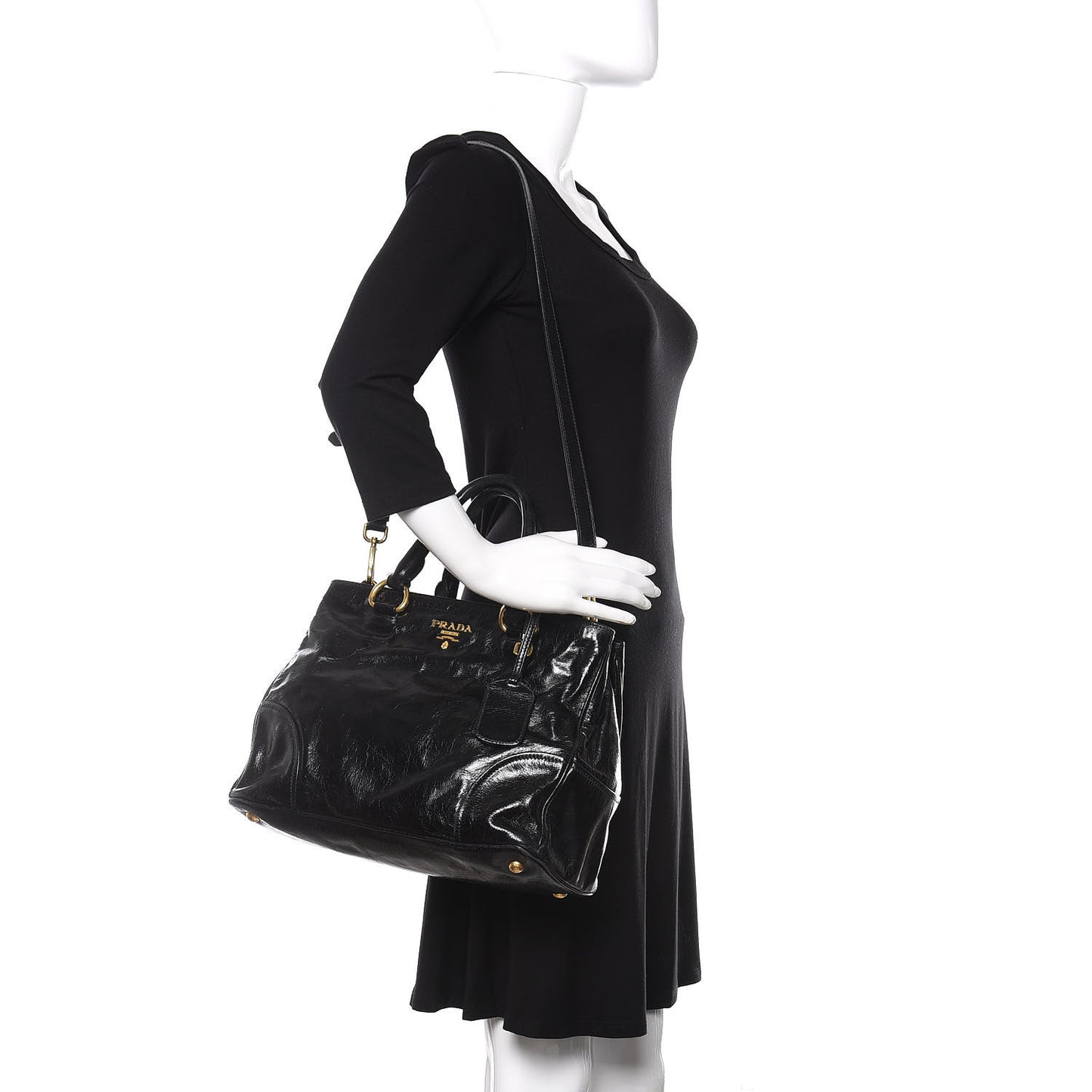 Vitello Shine Tote Black