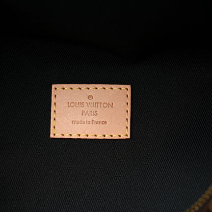 Louis Vuitton Monogram Bumbag 6 of 13