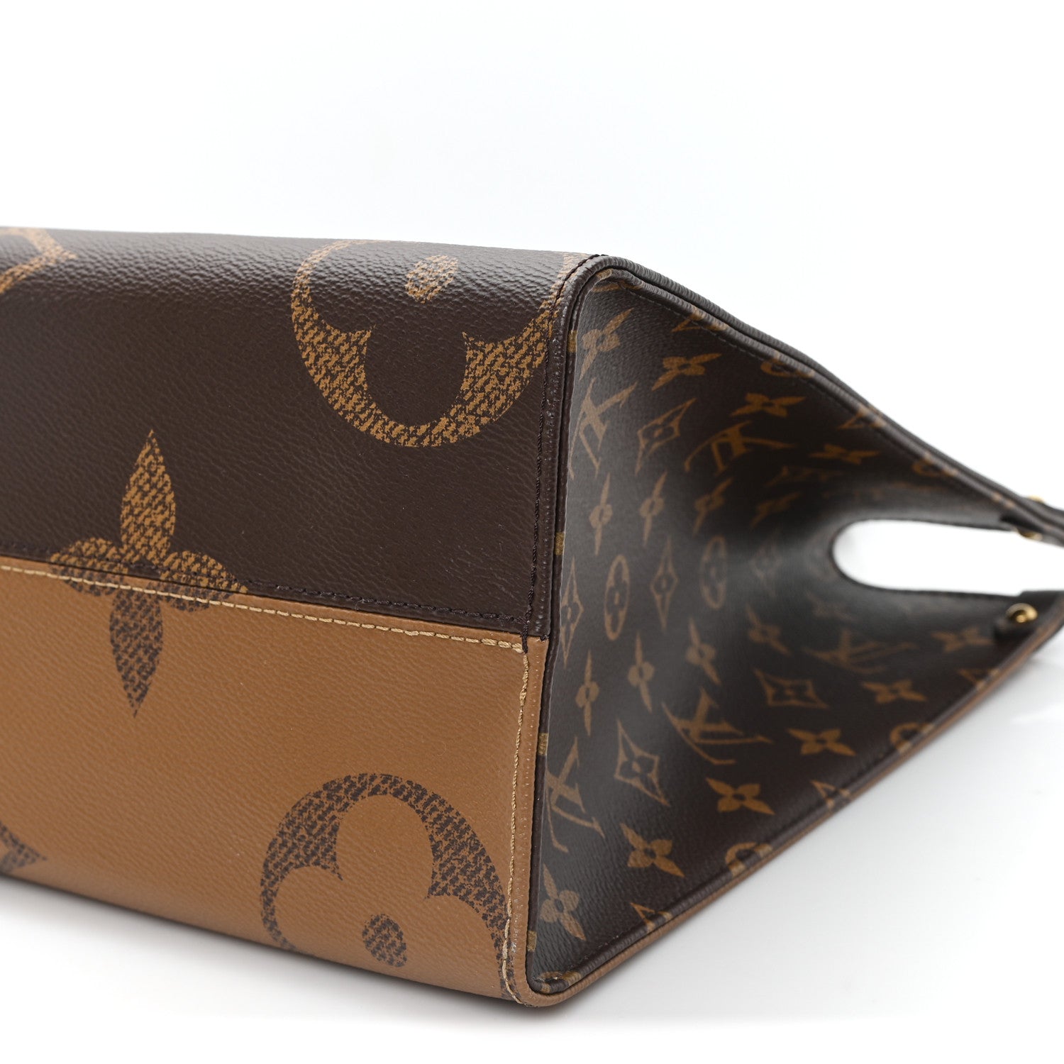 Louis Vuitton Reverse Monogram Giant Onthego MM 8 of 8