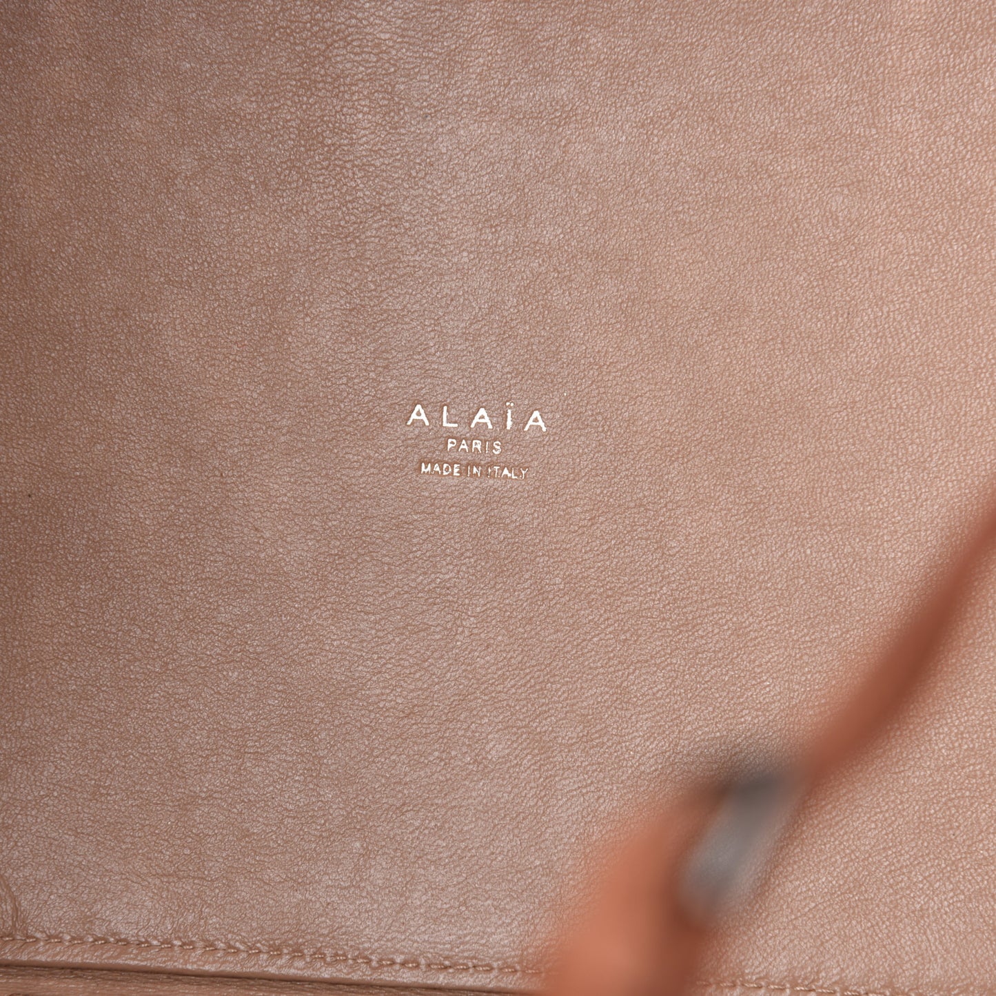 Calfskin Vienne Wave Mina 32 Bag Tan Clair