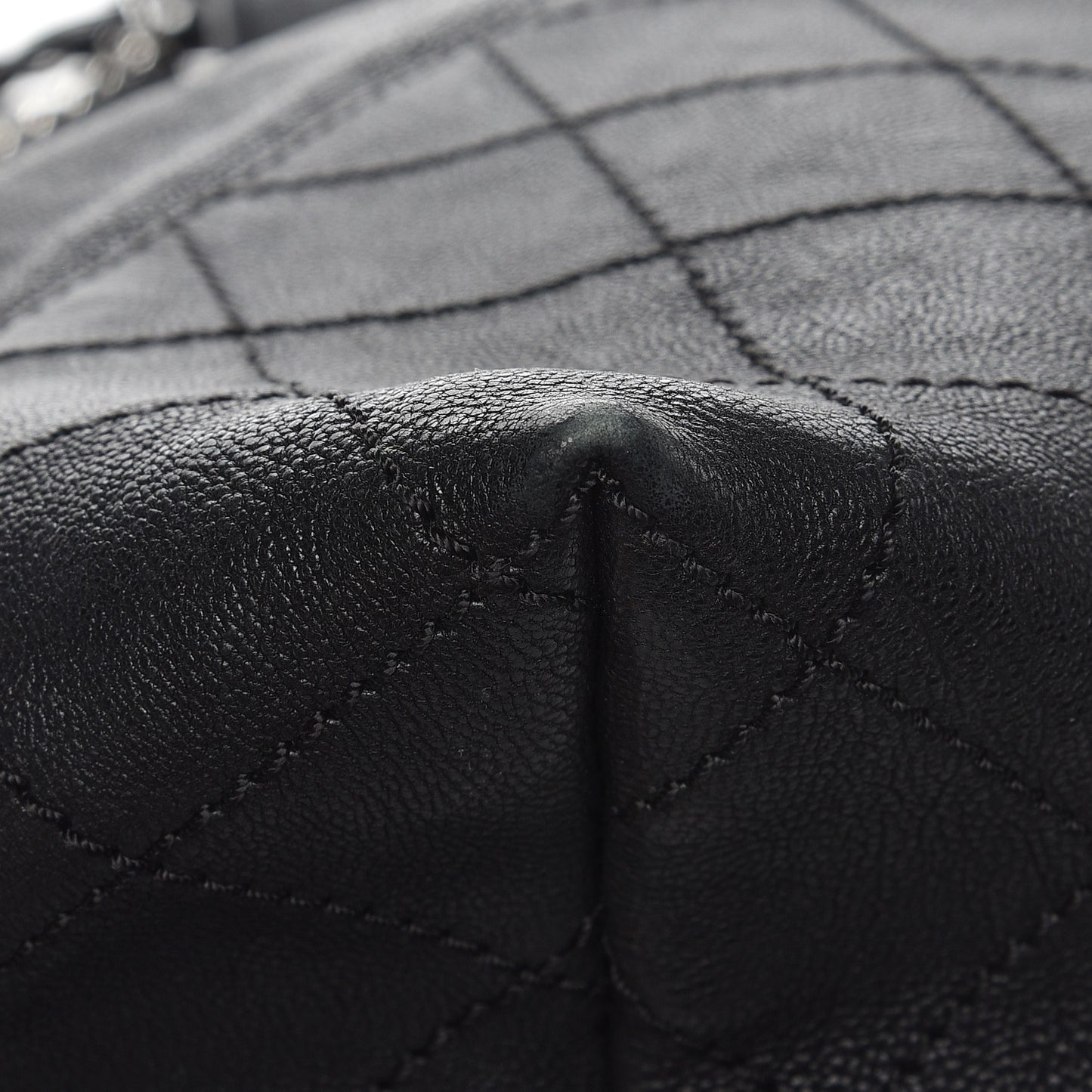 Distressed Caviar XL Coco Cabas Black
