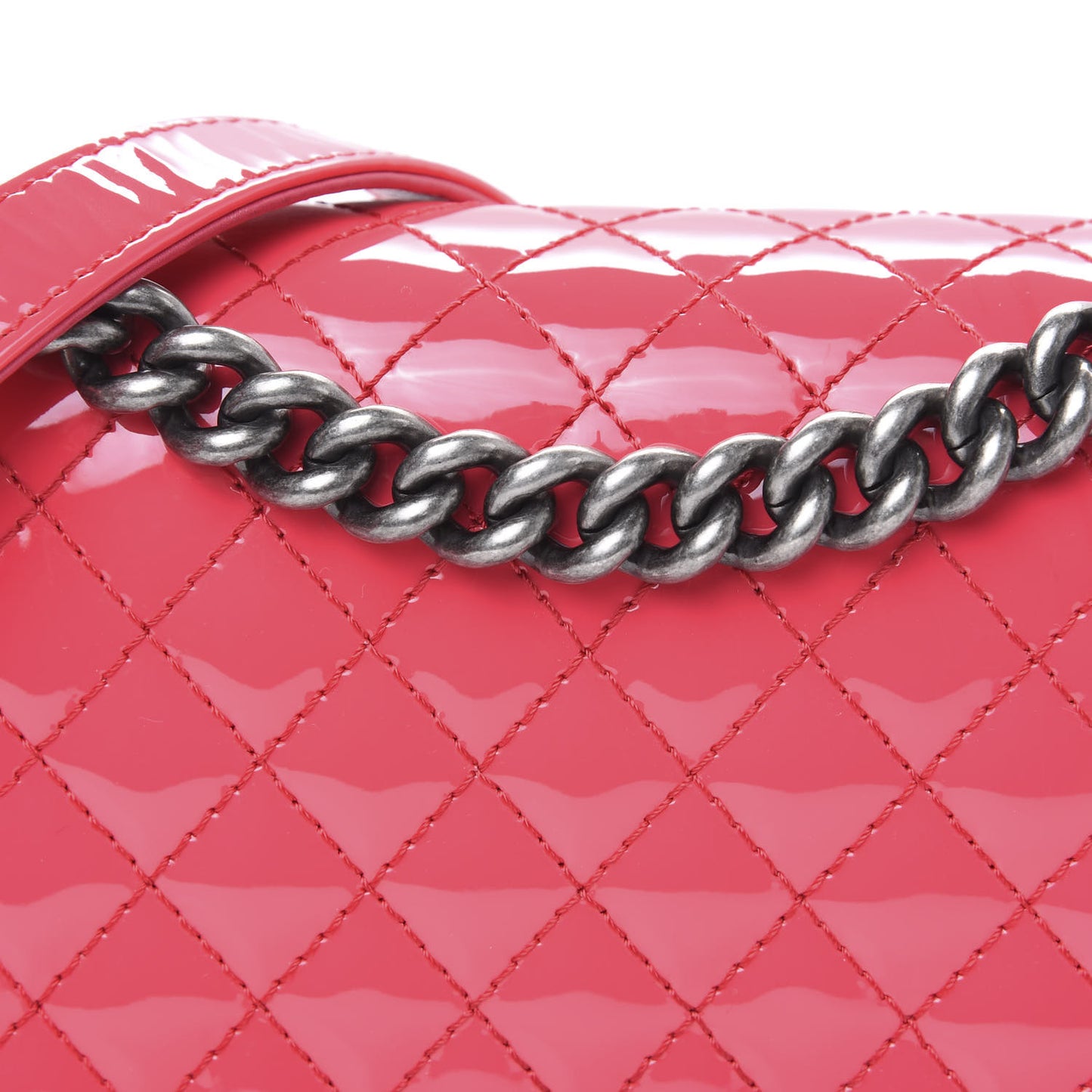 Patent Calfskin Enamel Quilted Medium Boy Flap Pink