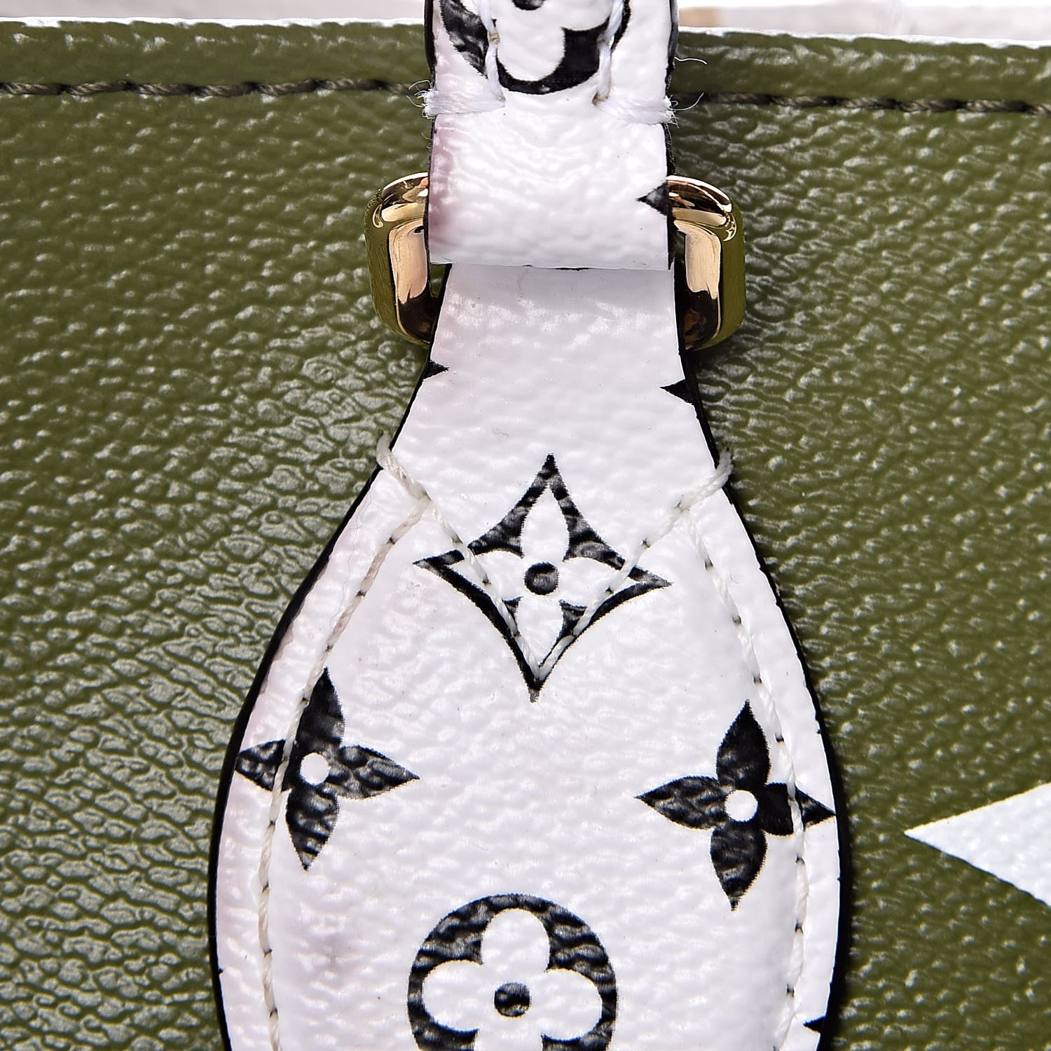 Louis Vuitton Monogram Giant Onthego GM Kaki Beige 13 of 17