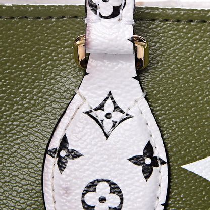 Louis Vuitton Monogram Giant Onthego GM Kaki Beige 13 of 17