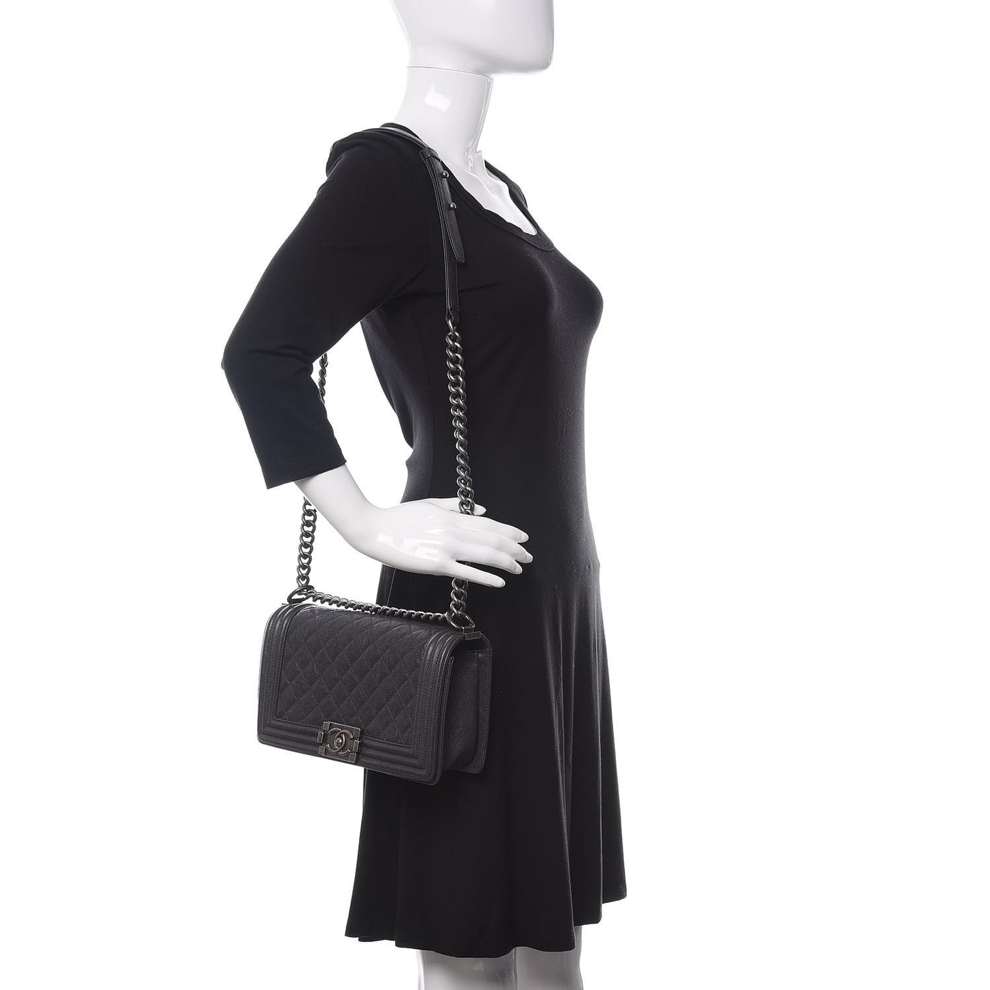 Iridescent Caviar Quilted Medium Boy Flap Black