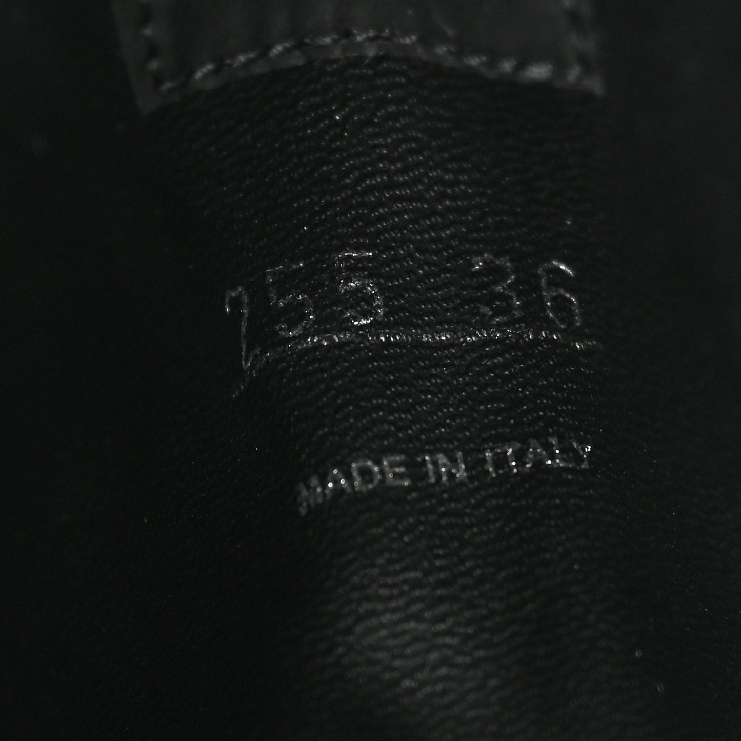Spazzolato Rois Nylon Metal Triangle Logo Monolith Pouch Pocket 55mm Boots 36 Black