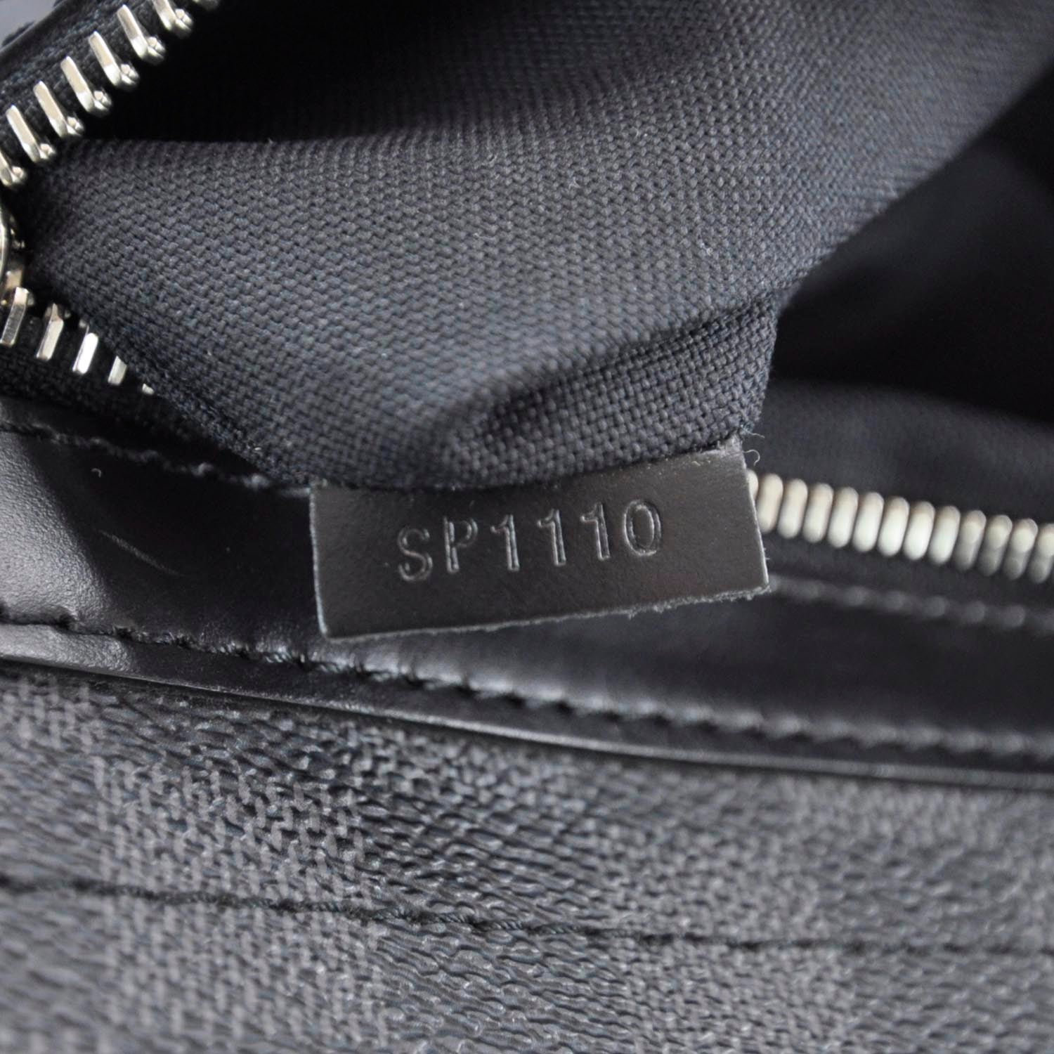 Louis Vuitton Damier Graphite Daniel MM 11 of 11