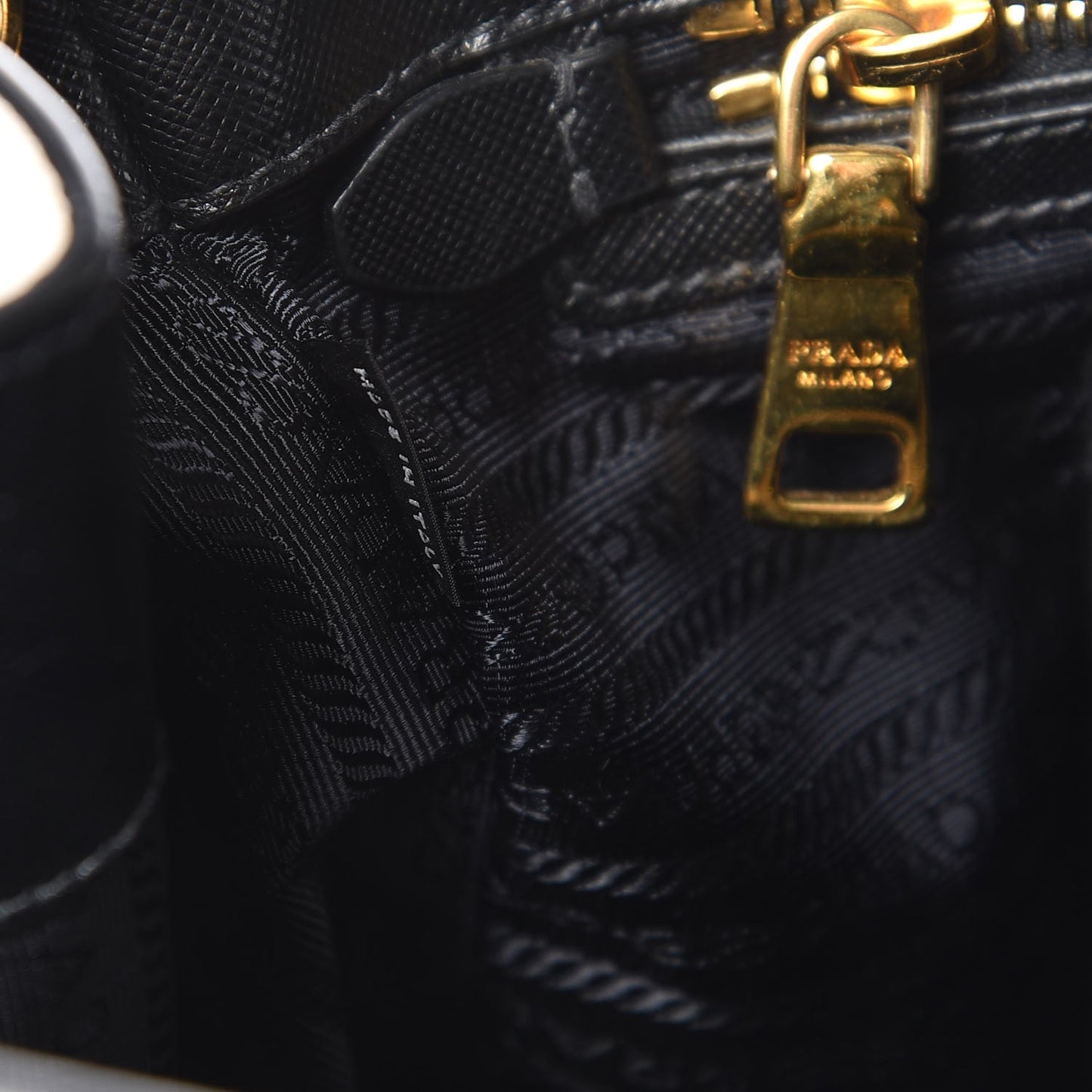 Saffiano Lux Medium Bi-Color Tote Black White