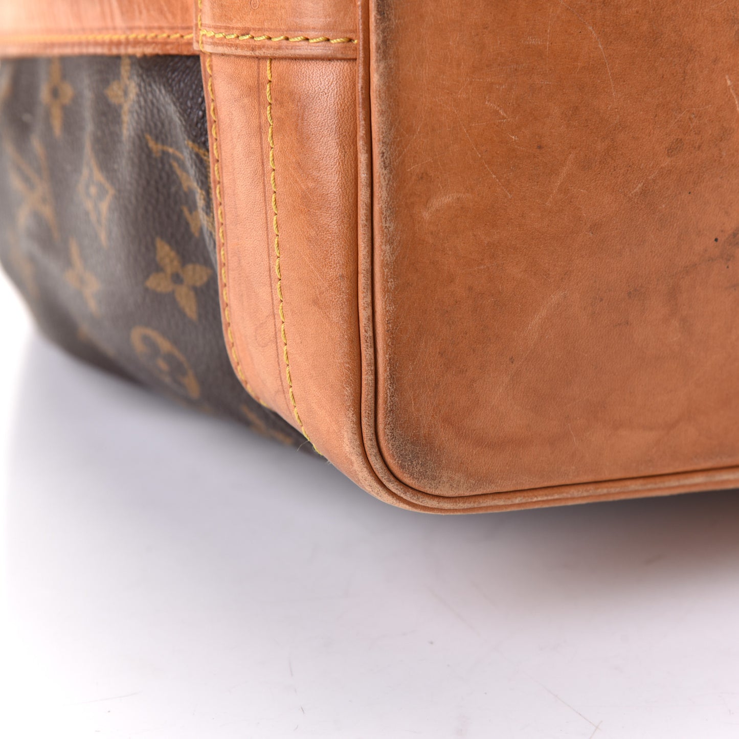 Monogram Noe