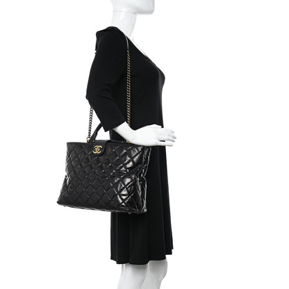 Chanel leather shoulder bag black 2 of 14