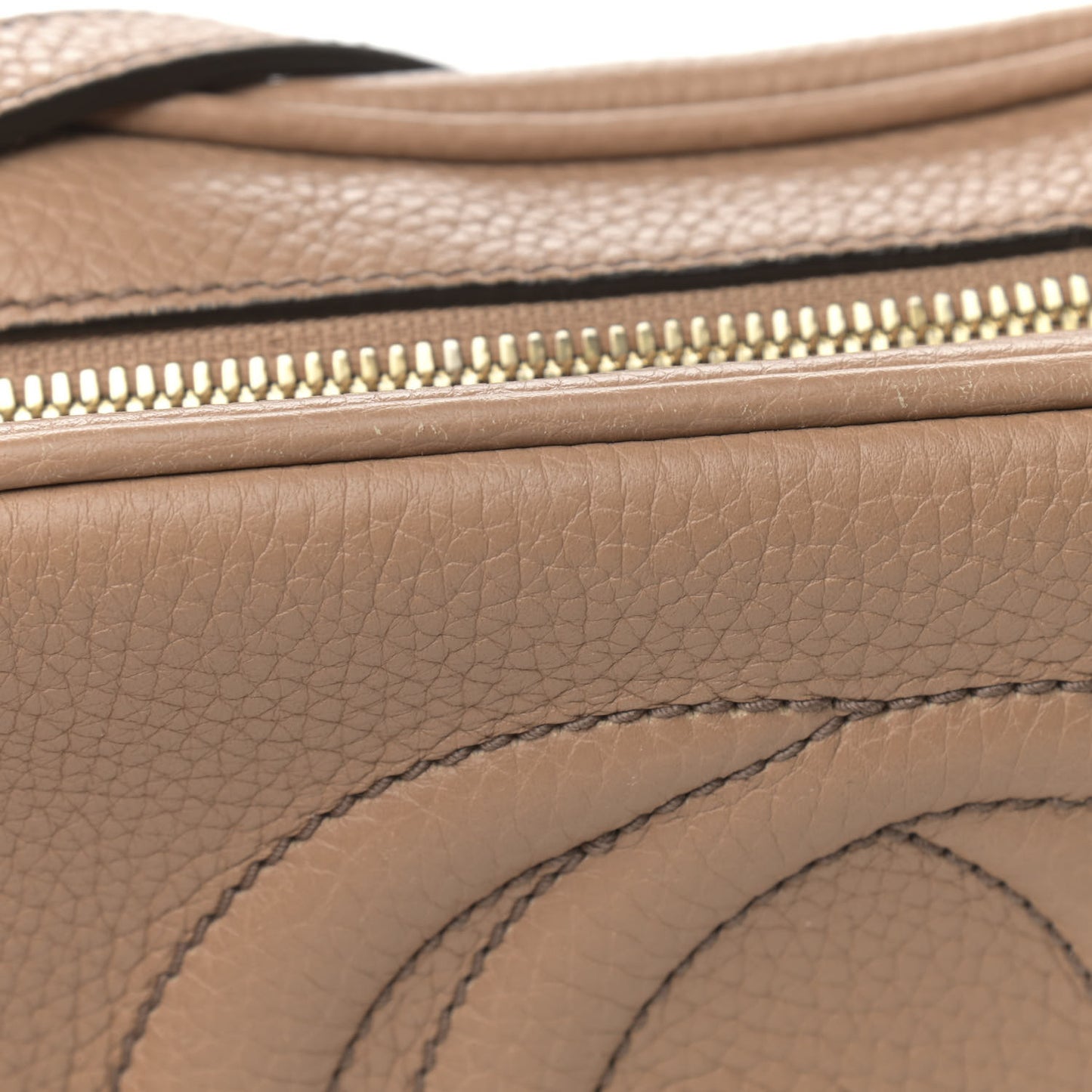 Pebbled Calfskin Small Soho Disco Bag Camelia