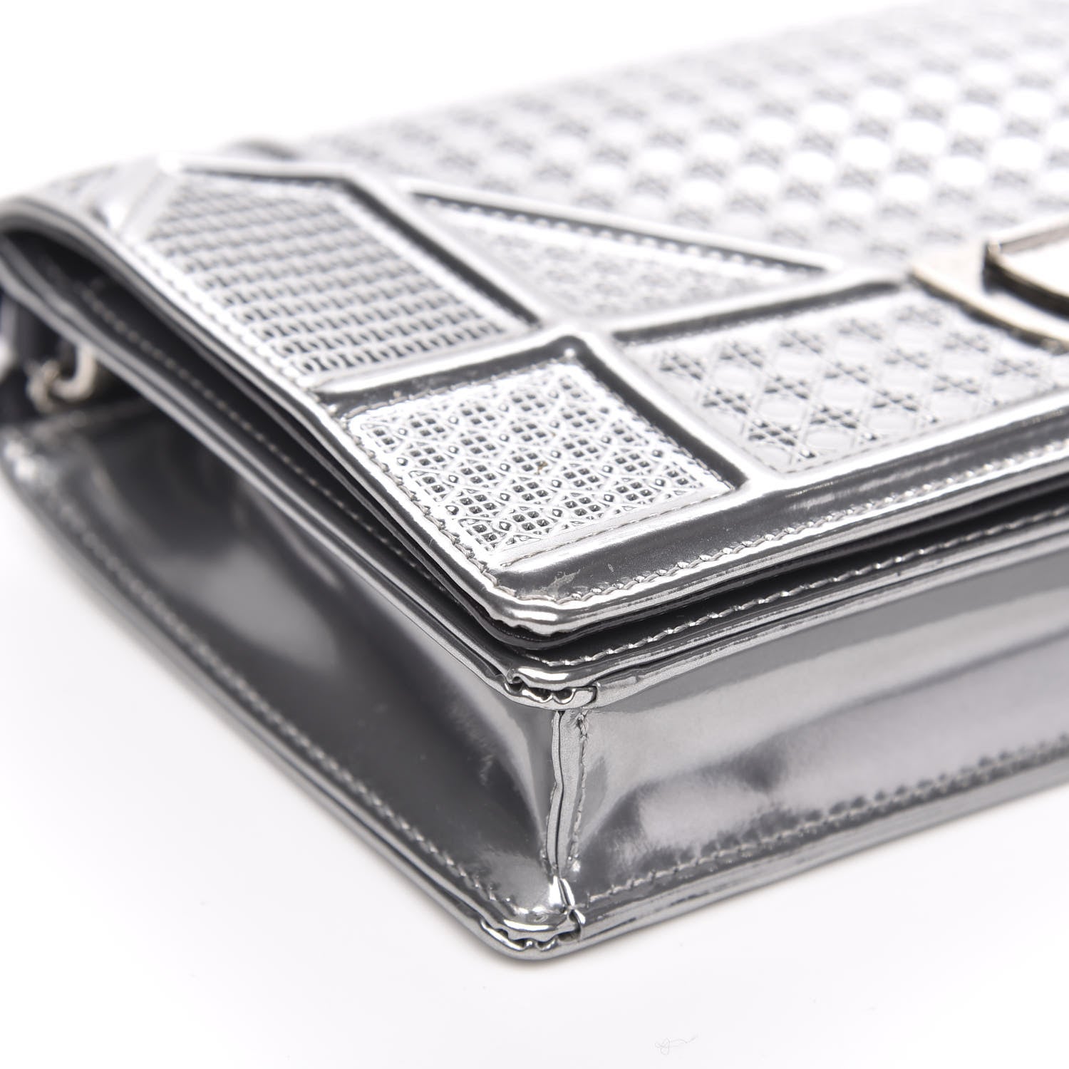 Christian Dior Metallic Patent Micro-Cannage Diorama Wallet on Chain Pouch Argent 7 of 9
