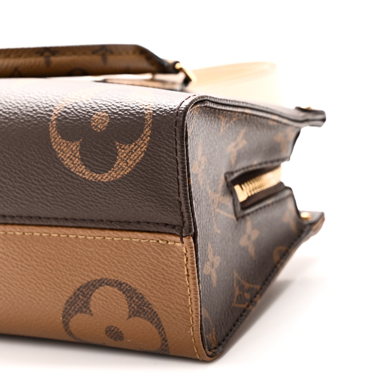 Louis Vuitton Reverse Monogram Giant OnTheGo East West 9 of 9