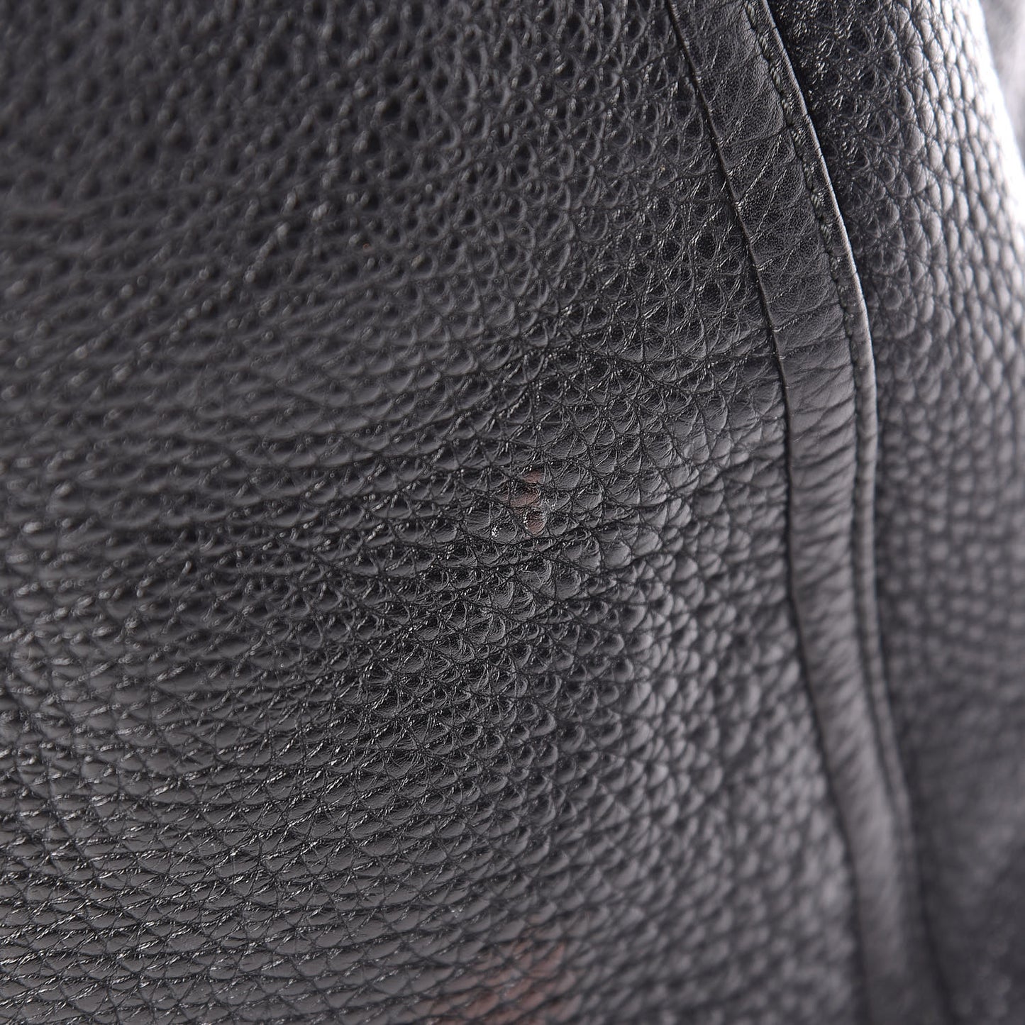 Pebbled Calfskin Large Soho Shoulder Bag Black