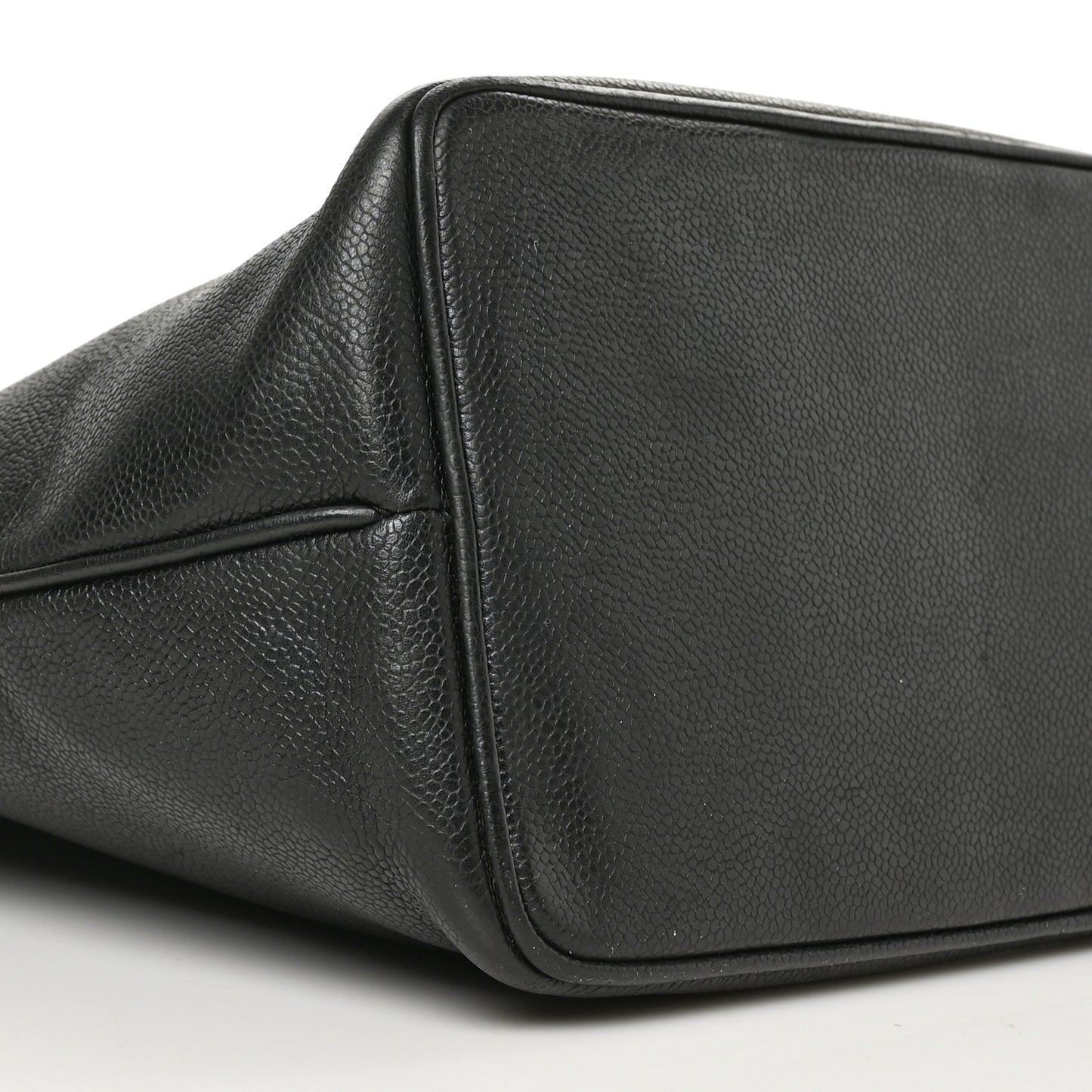 Caviar CC Timeless Tote Black