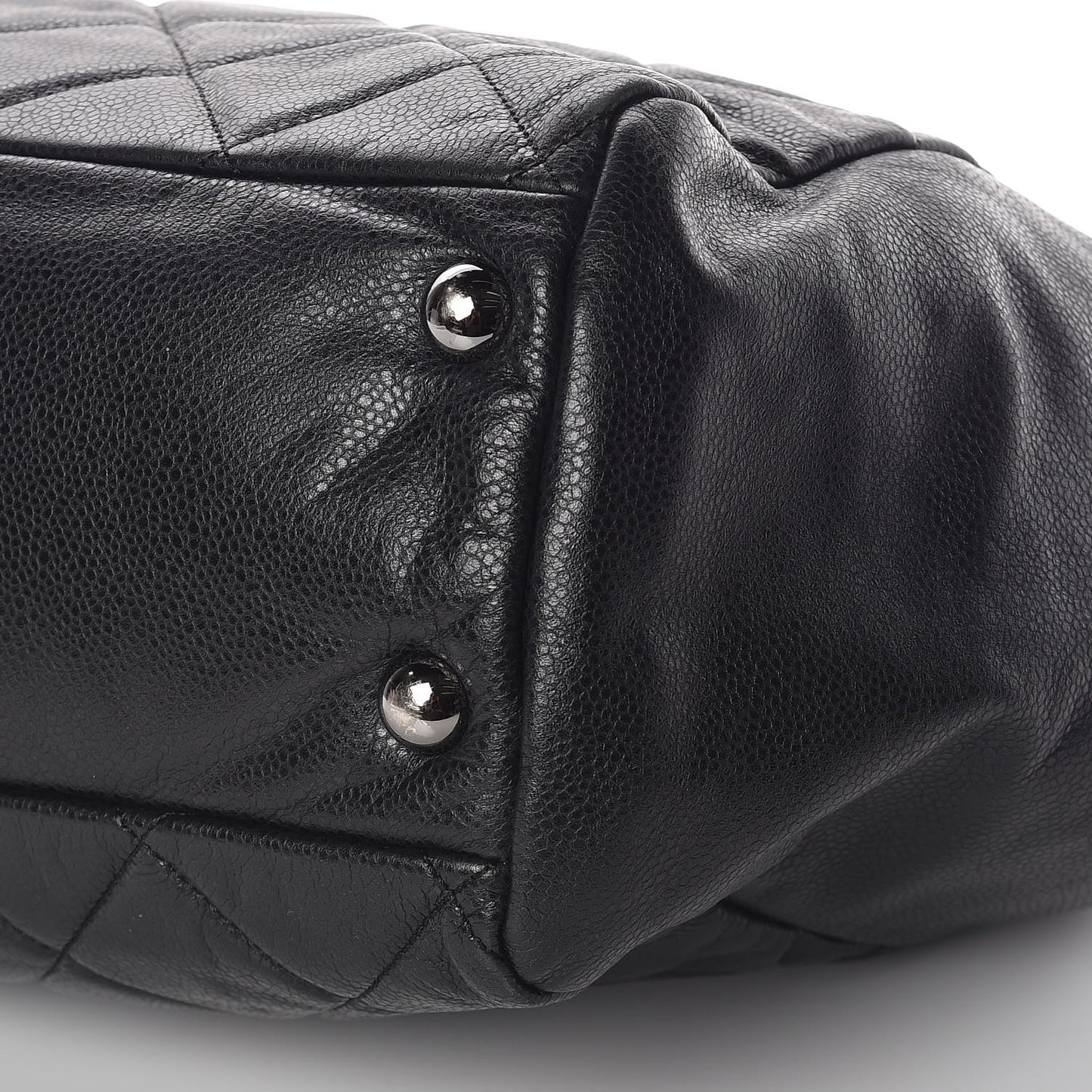 Soft Caviar Quilted Large Cells Tote Black