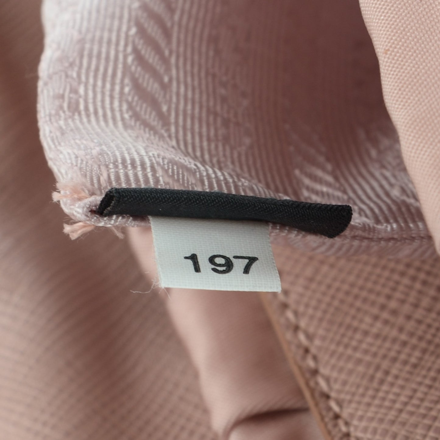 Tessuto Nylon Gaufre Shoulder Bag Opale