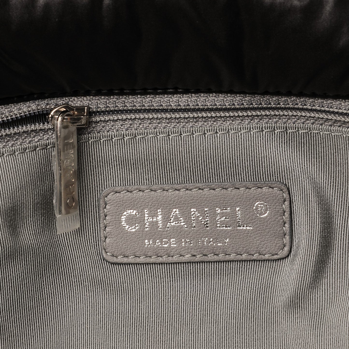 Nylon Quilted Tweed Stitch Bubble Flap Black