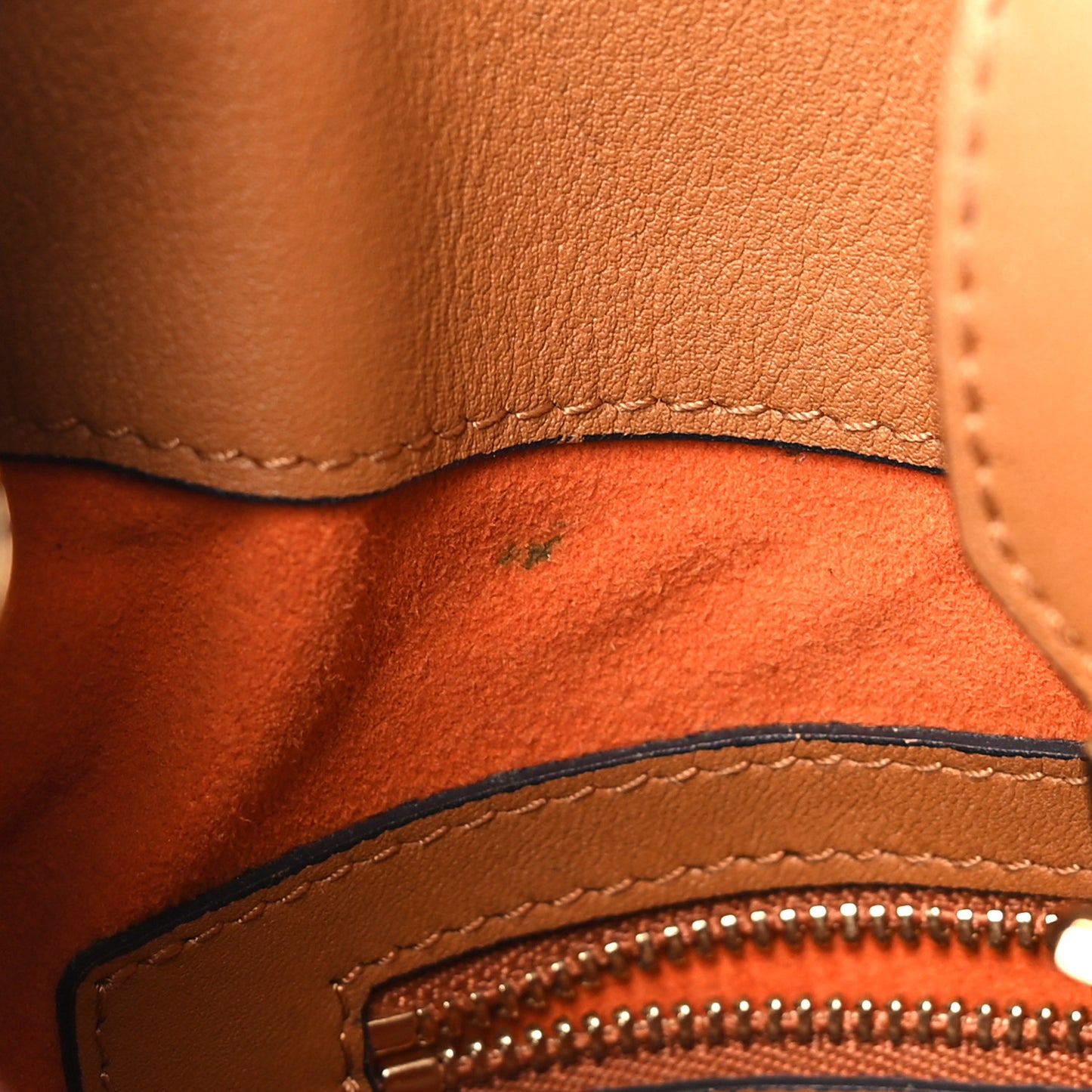 Visetos Medium Patricia Hobo Cognac