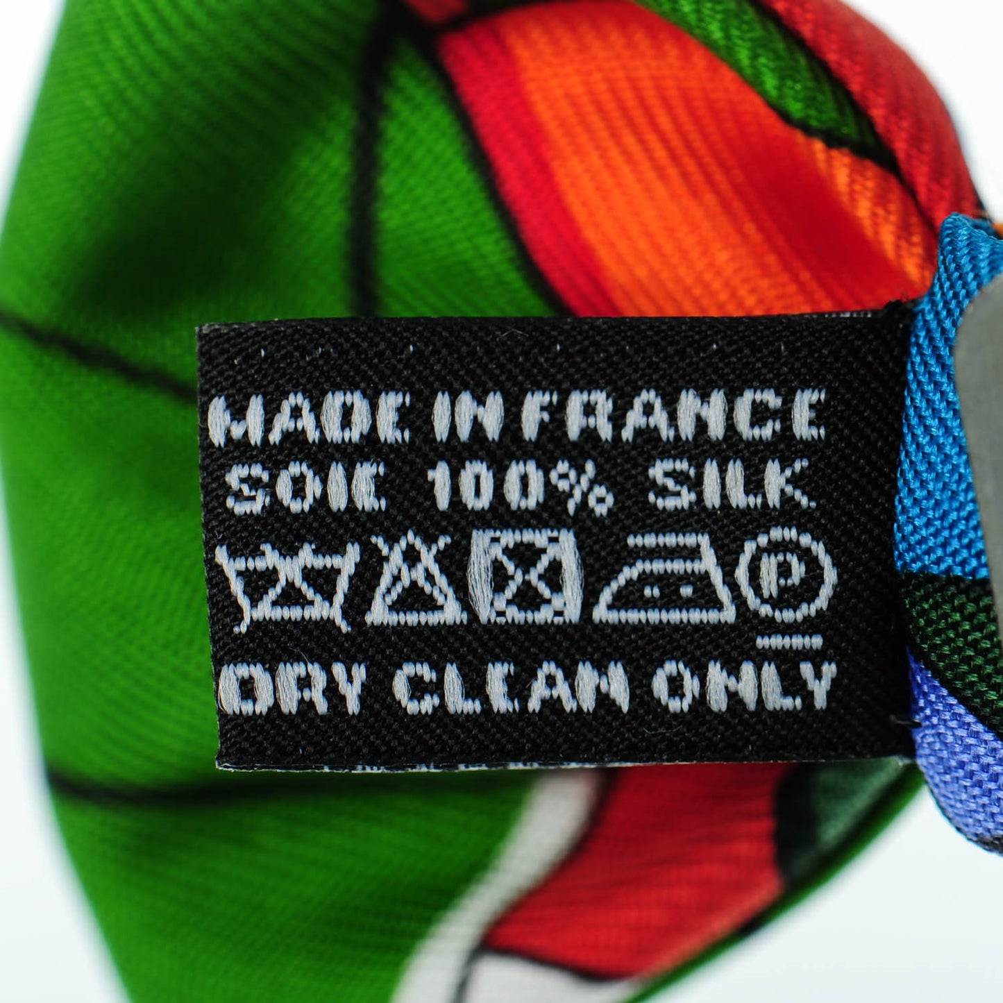 Silk Twill Mini Flots Fleurs Et Frontaux Bow Tie