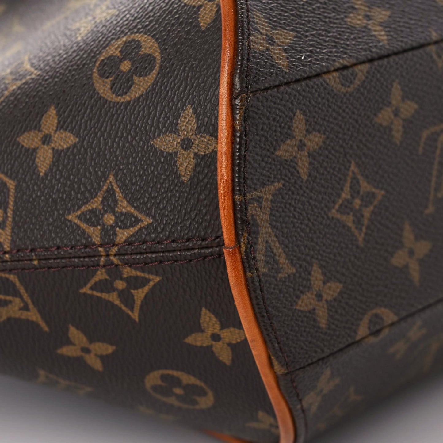 Monogram Ellipse MM