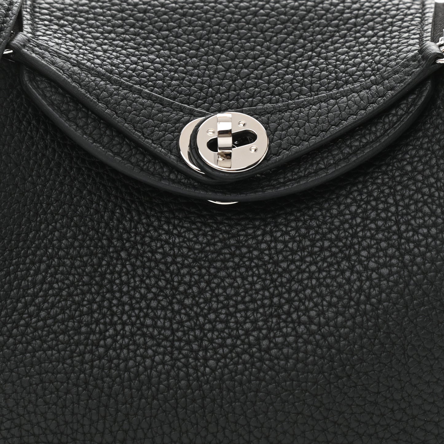 Taurillon Clemence Mini Lindy 20 Black