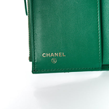 Chanel Aged Calfskin Quilted Reissue Compact Wallet Green 5 of 9