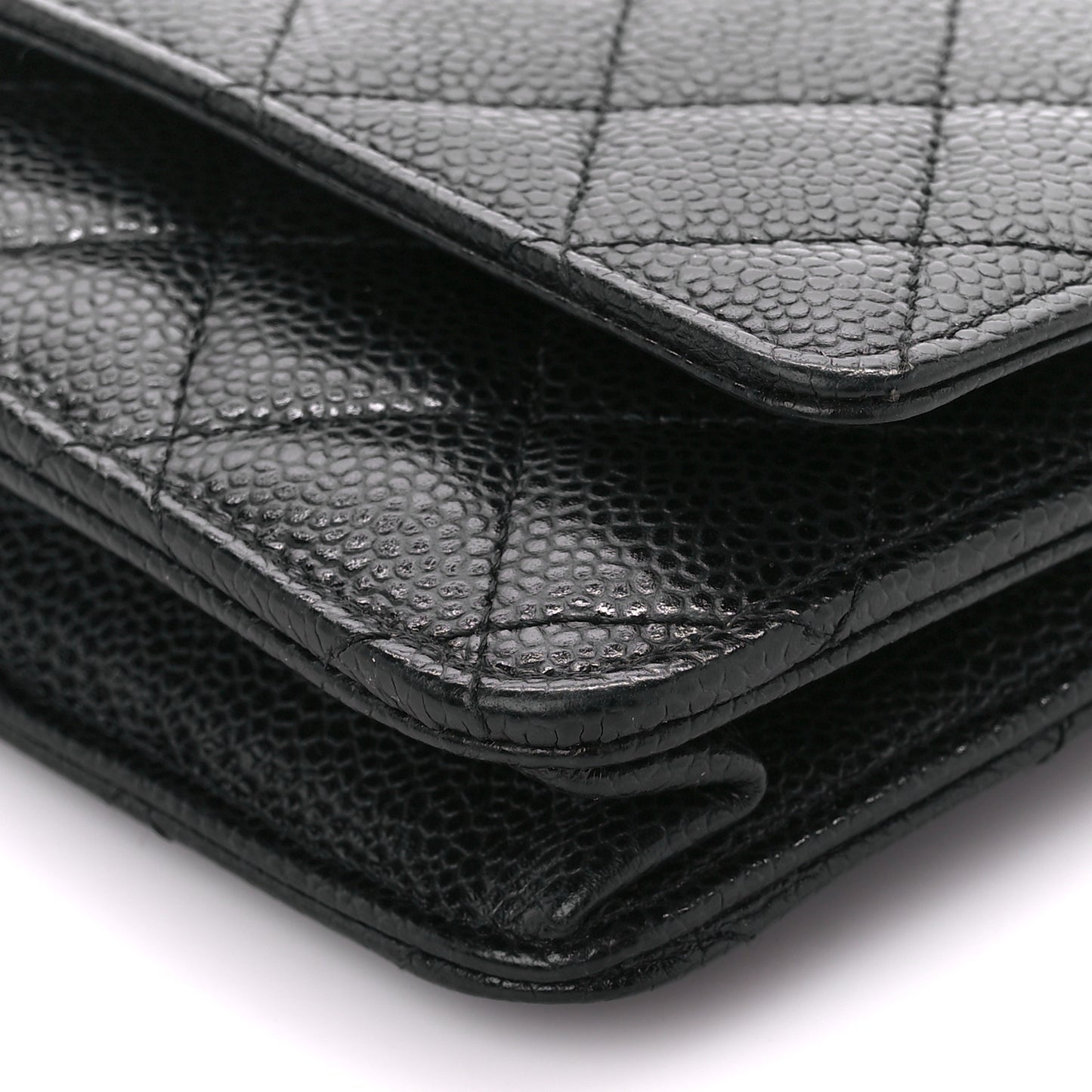 Caviar Quilted Wallet on Chain WOC Black