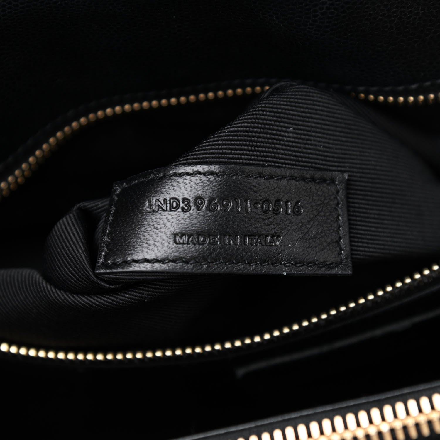 Saint Laurent Grain De Poudre Matelasse Chevron Monogram Shopping Bag Black 7 of 8