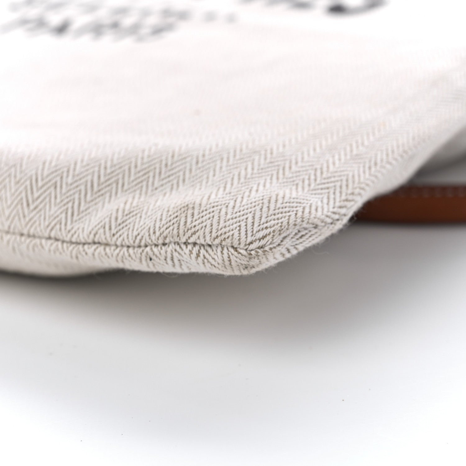 Hermes Canvas Swift Aline Grooming Bag Gold 9 of 10
