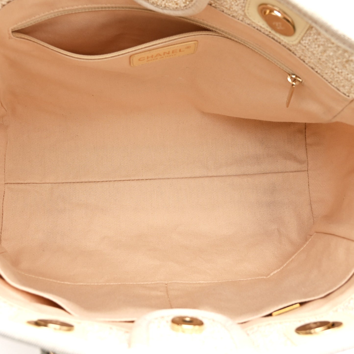 Lurex Boucle Small Deauville Tote Ivory